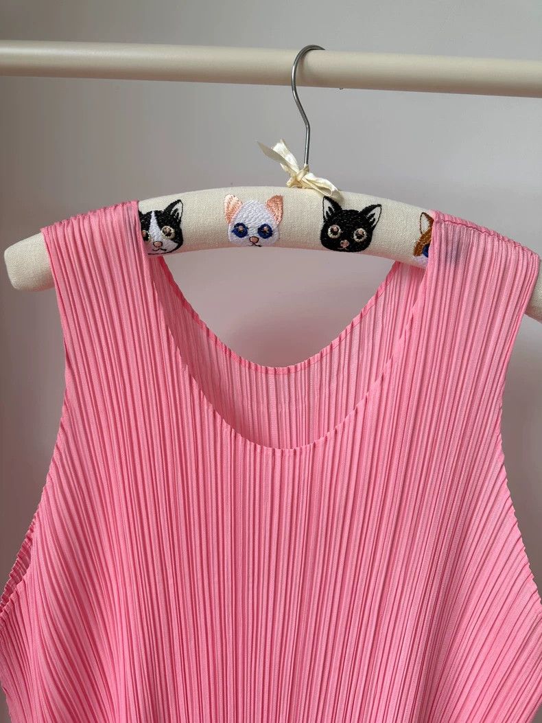 Issey Miyake Issey Miyake size:3 Pink sleeveless pleated dress Size XS / US 0-2 / IT 36-38 - 2 Thumbnail