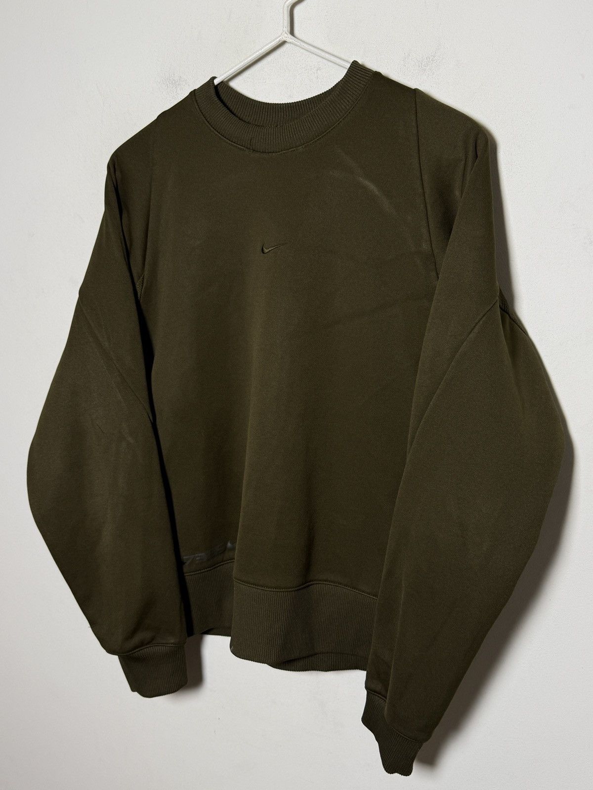 Nike Vintage Nike Crewneck Center Swoosh Sweatshirt travis cactus Size US S / EU 44-46 / 1 - 2 Thumbnail