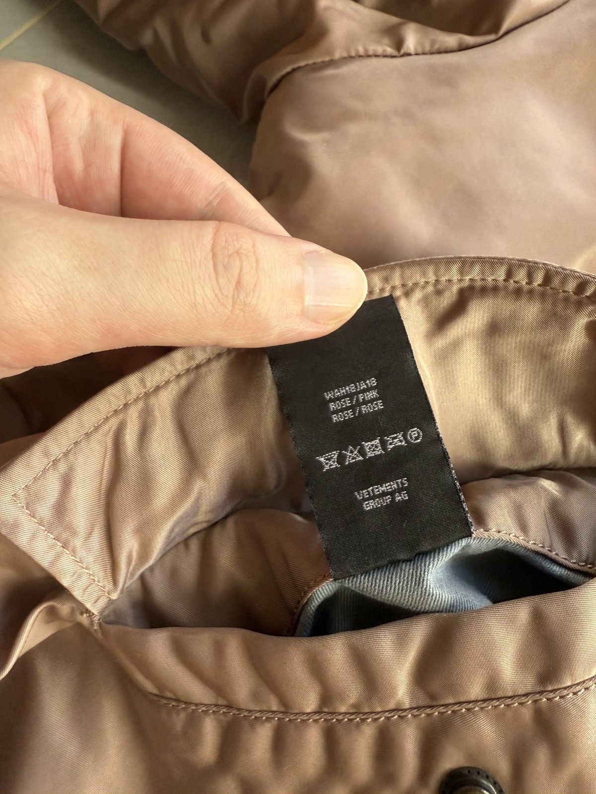 Vetements Vetements AW17 Rose Reversible Deconstructed Alpha Bomber Size US S / EU 44-46 / 1 - 12 Thumbnail