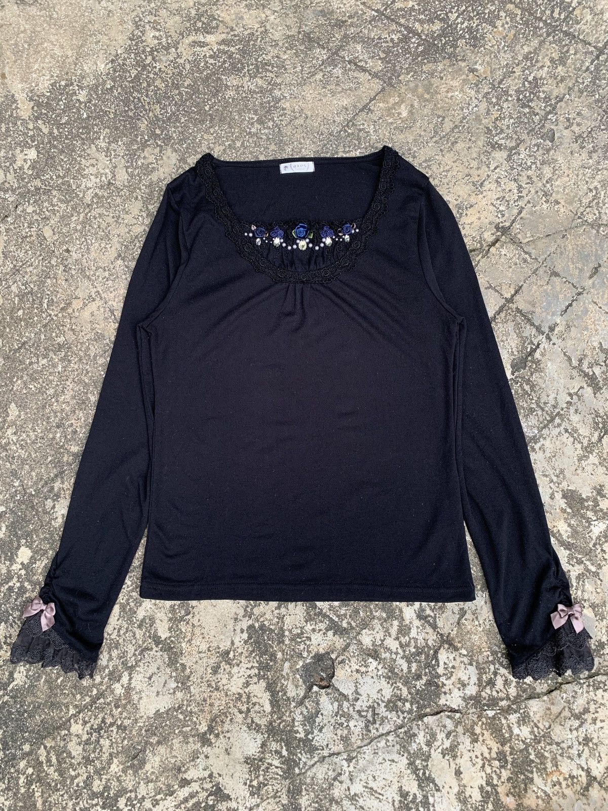 Japanese Brand axes femme Japan Trim Knotted Rose Black Longsleeve Top Size M / US 6-8 / IT 42-44 - 1 Thumbnail