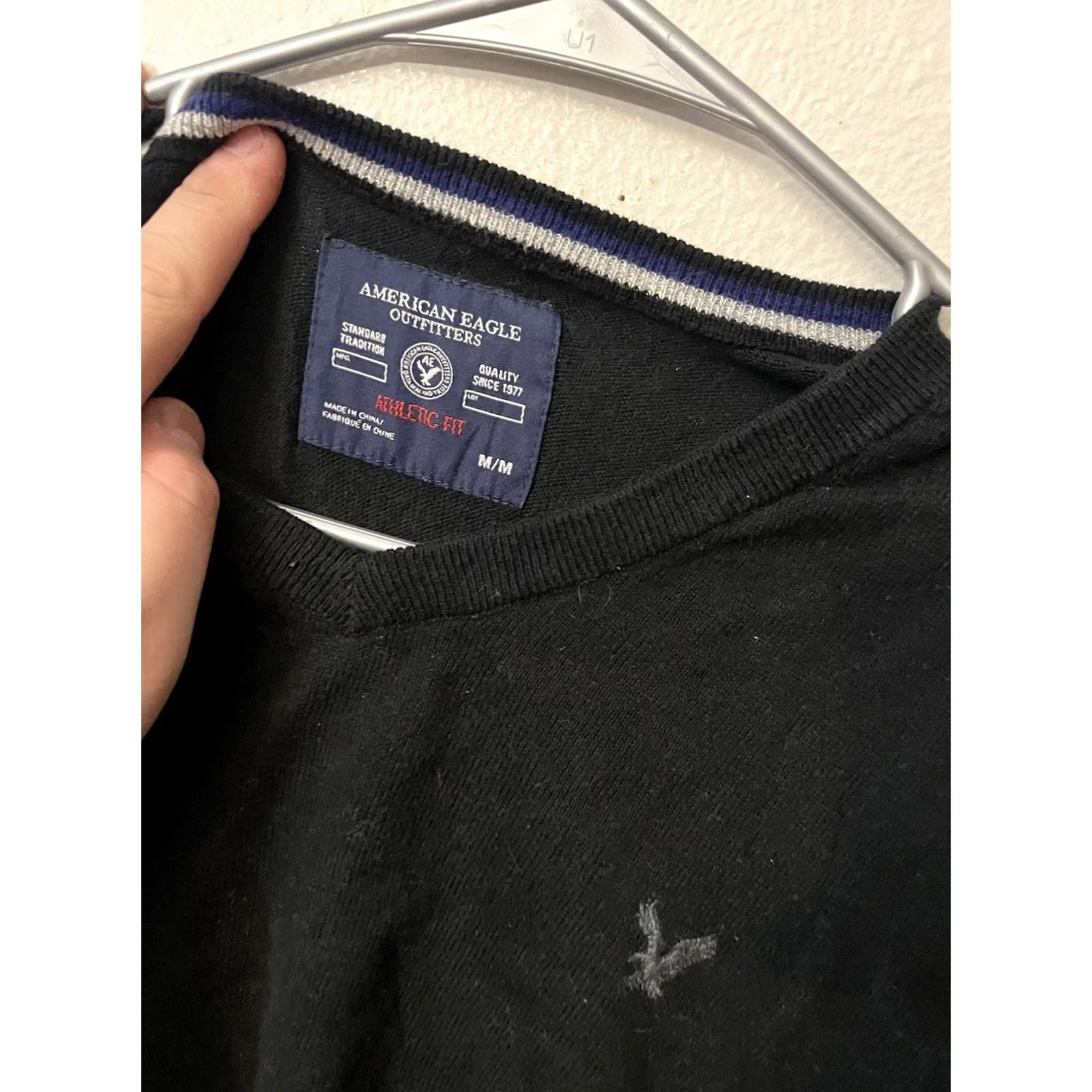 American Eagle Outfitters AMERICAN EAGLE Sweater Men’s Size Medium Black V-neck Size US M / EU 48-50 / 2 - 2 Thumbnail