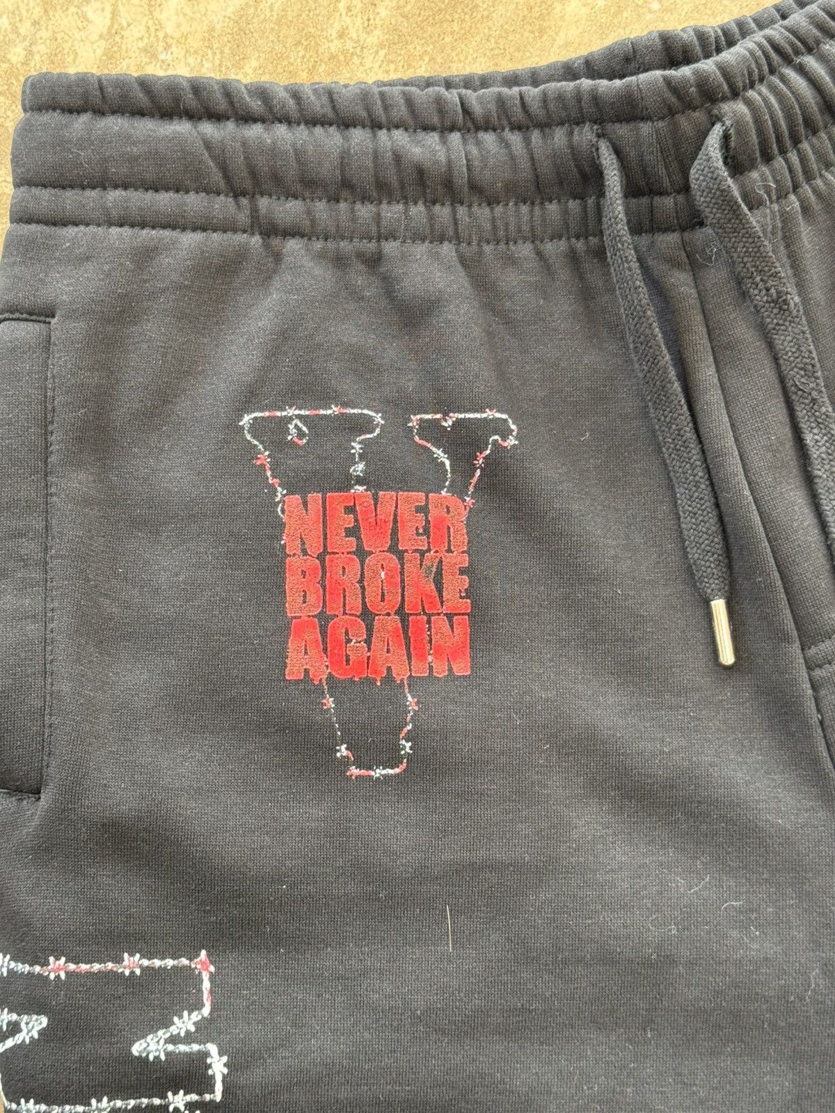Vlone Vlone NBA Youngboy Never Broke Again Sweatpants Large Size US 34 / EU 50 - 4 Thumbnail