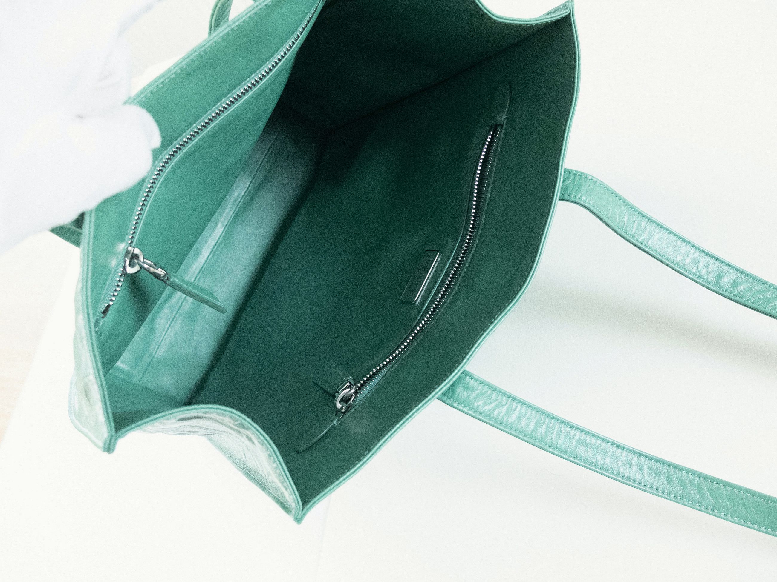 Prada PRADA sage green wrinkled effect antique nappa leather tote Size ONE SIZE - 12 Thumbnail