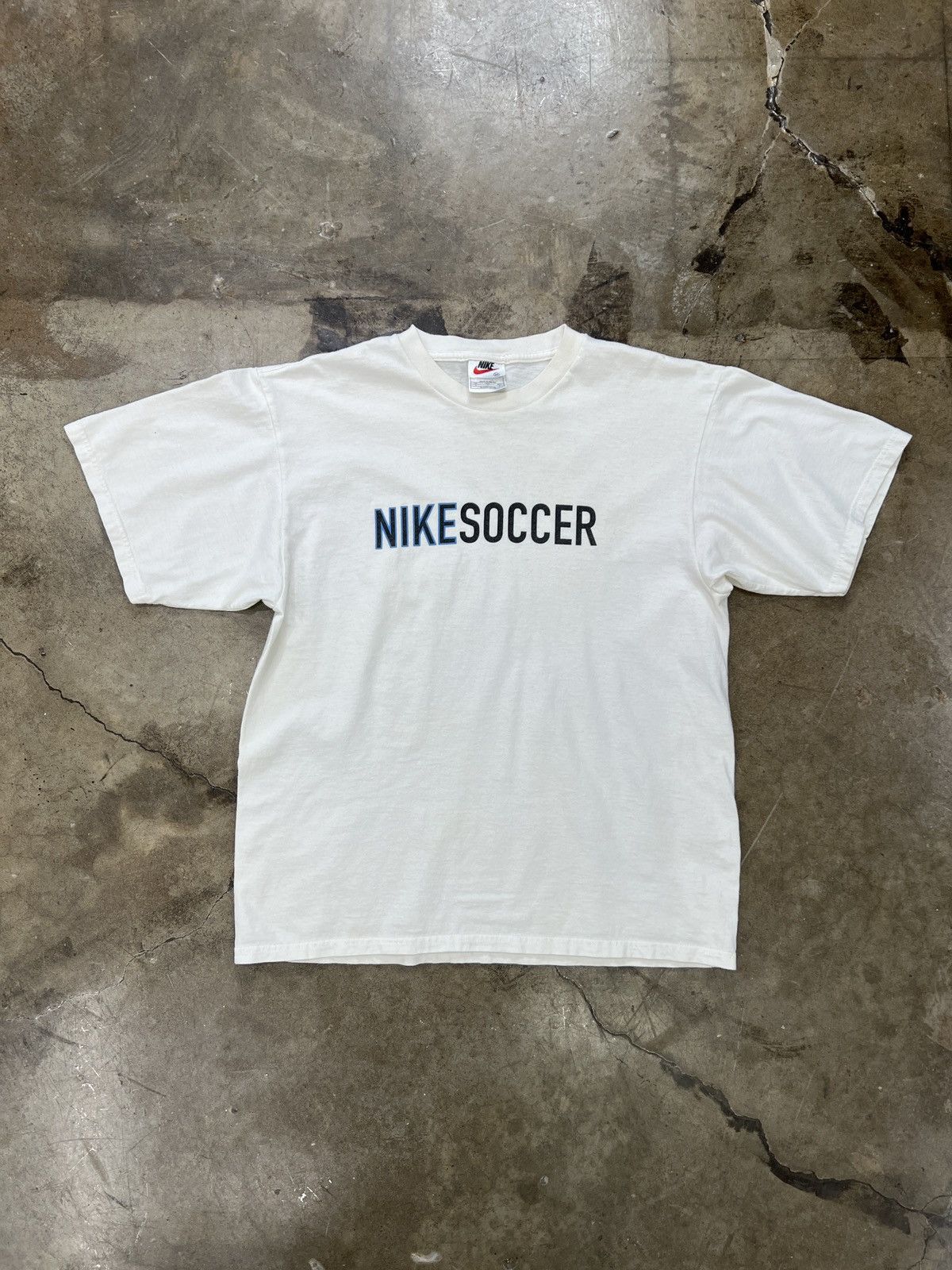 Nike × Vintage Vintage 90s Nike Soccer Tee Medium Size US M / EU 48-50 / 2 - 2 Thumbnail
