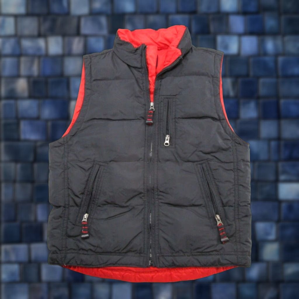 Gap **Y2K Gap Black Puffer Vest Women's Winter Full Zip Outdoor READ** User: **Y2K Gap Black Puffer Vest Women's Winter Full Zip Outdoor READ** Size S / US 4 / IT 40 - 1 Thumbnail