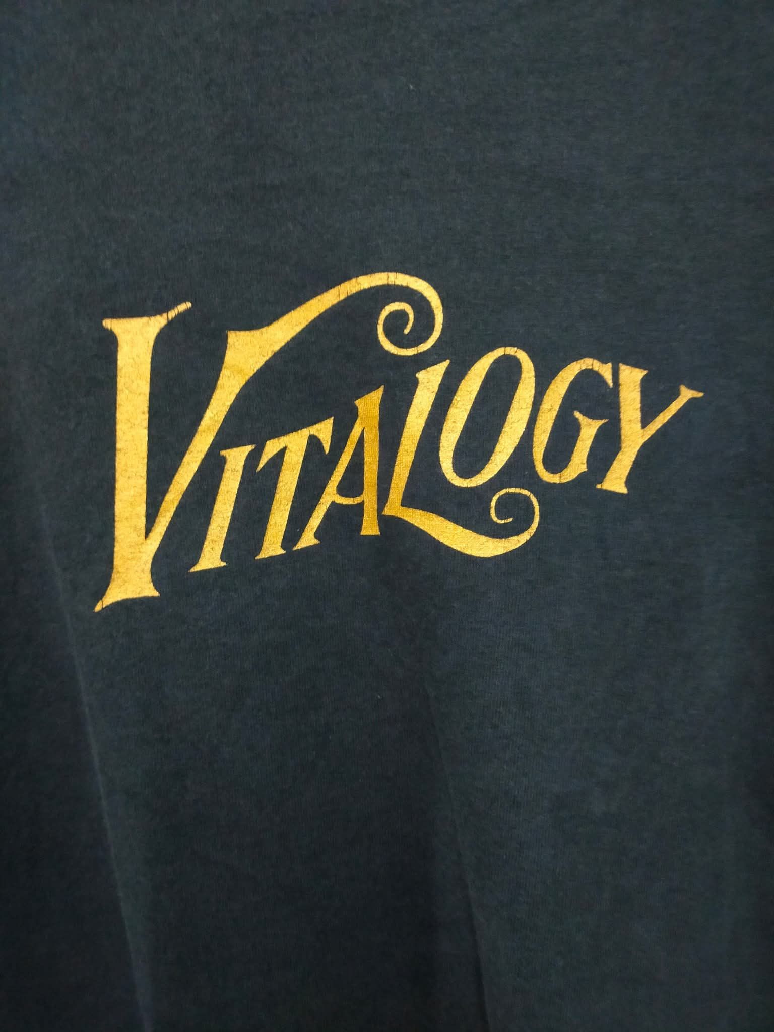 Band Tees Vintage Pearl Jam vitalogy 90s long sleve Size US XL / EU 56 / 4 - 6 Thumbnail