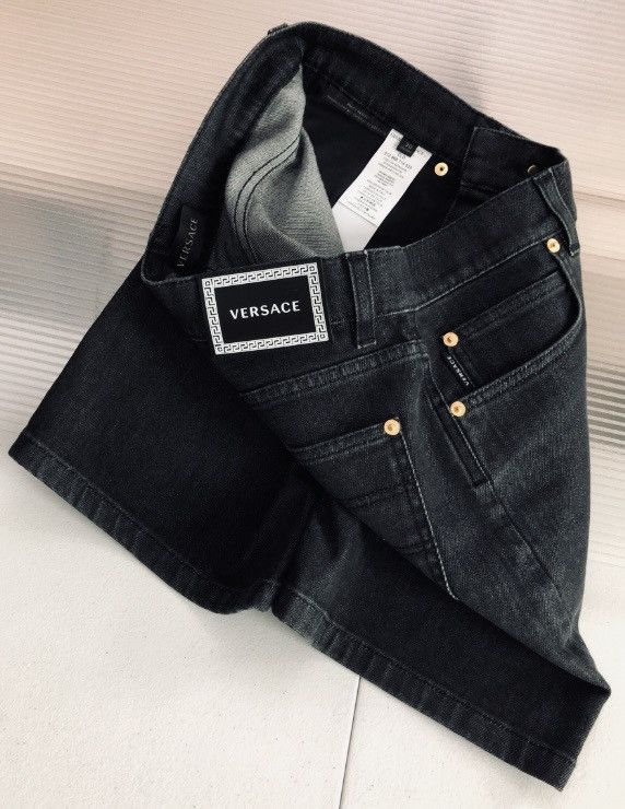 Versace Verscae 🇮🇹 Black Asphalt 5 Pkt Medusahead Denim Shorts 30 New Size US 30 / EU 46 - 11 Thumbnail