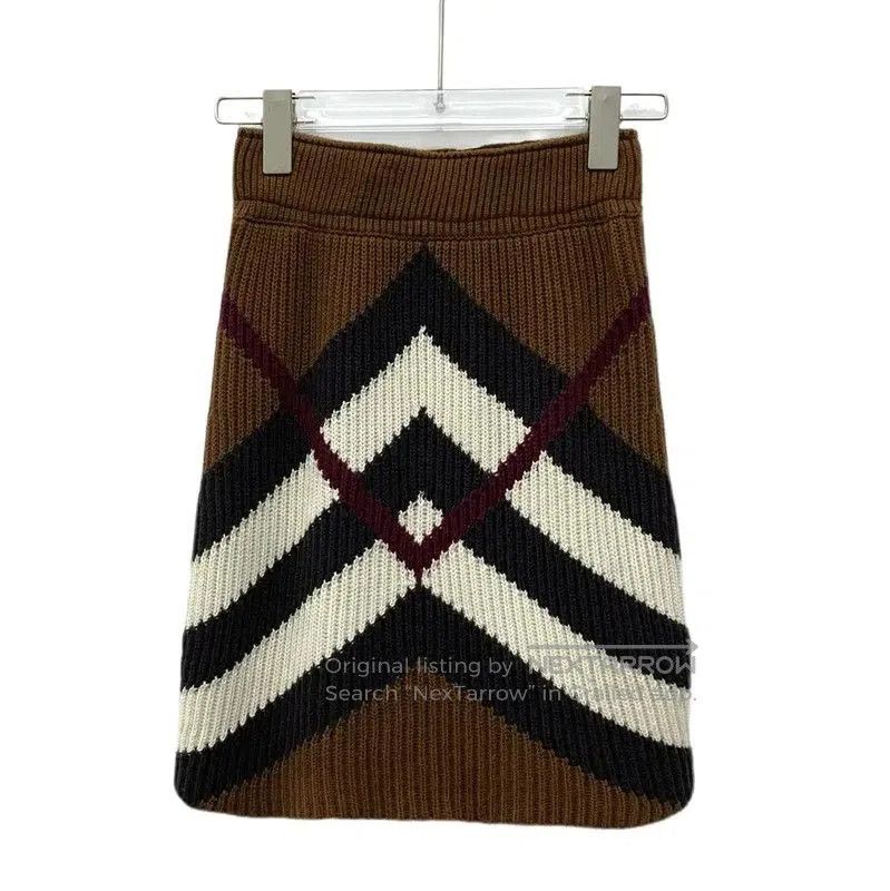 Burberry Burberry Brown Cashmere Knit Cardigan for Women. Size S / US 4 / IT 40 - 3 Thumbnail