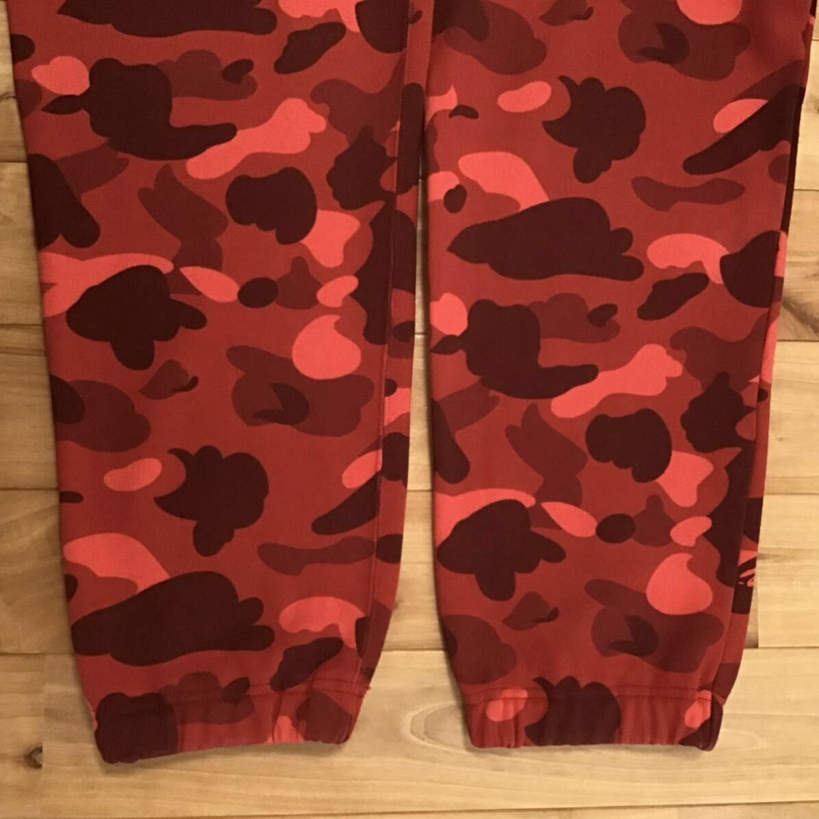 Bape BAPE Red camo shark sweat pants a bathing ape ★size M Size US 32 / EU 48 - 7 Thumbnail