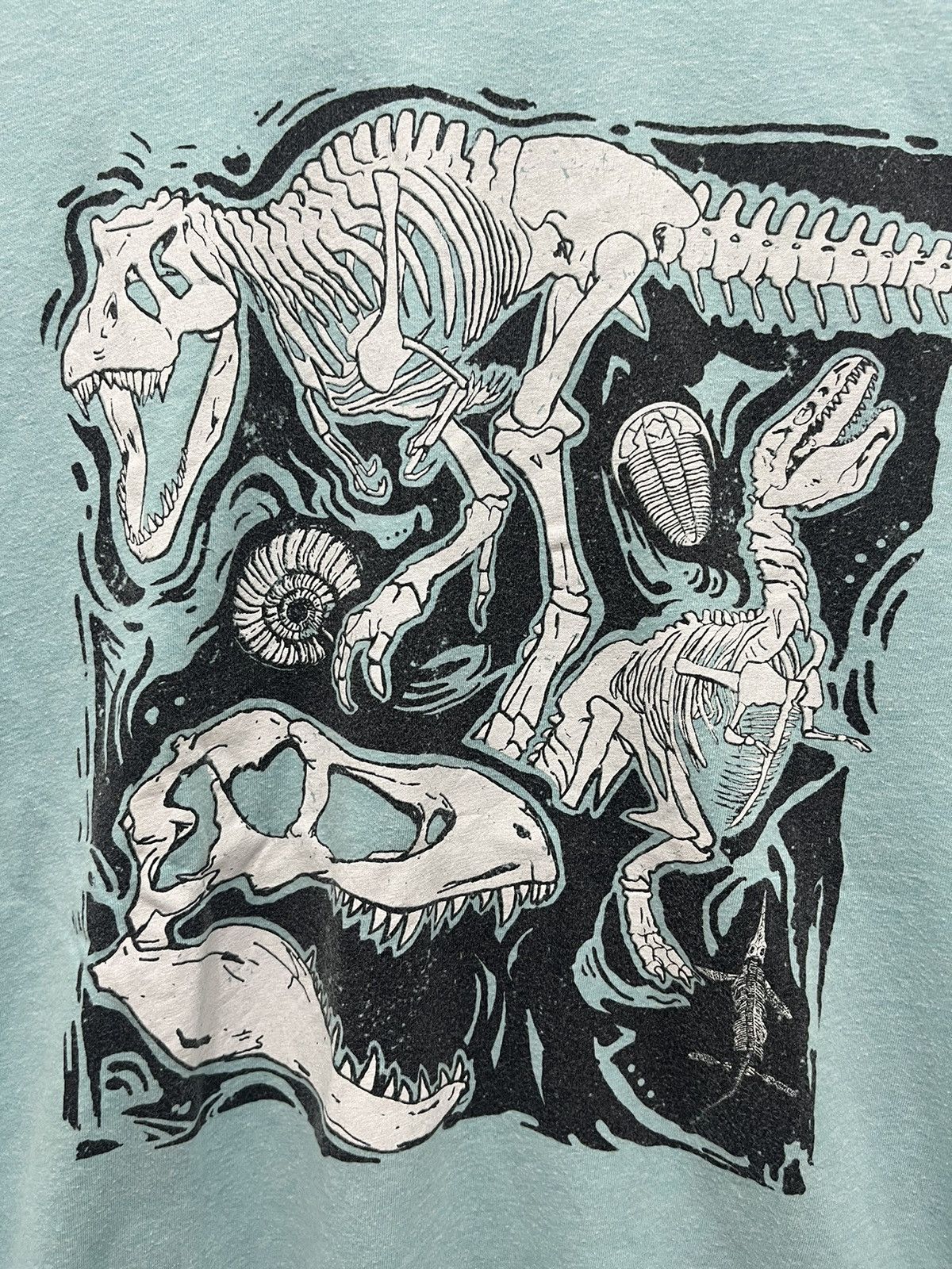 Japanese Brand Dino Skull Art Graphic by Place Short Sleeve Tees Size US XXL / EU 58 / 5 - 2 Thumbnail