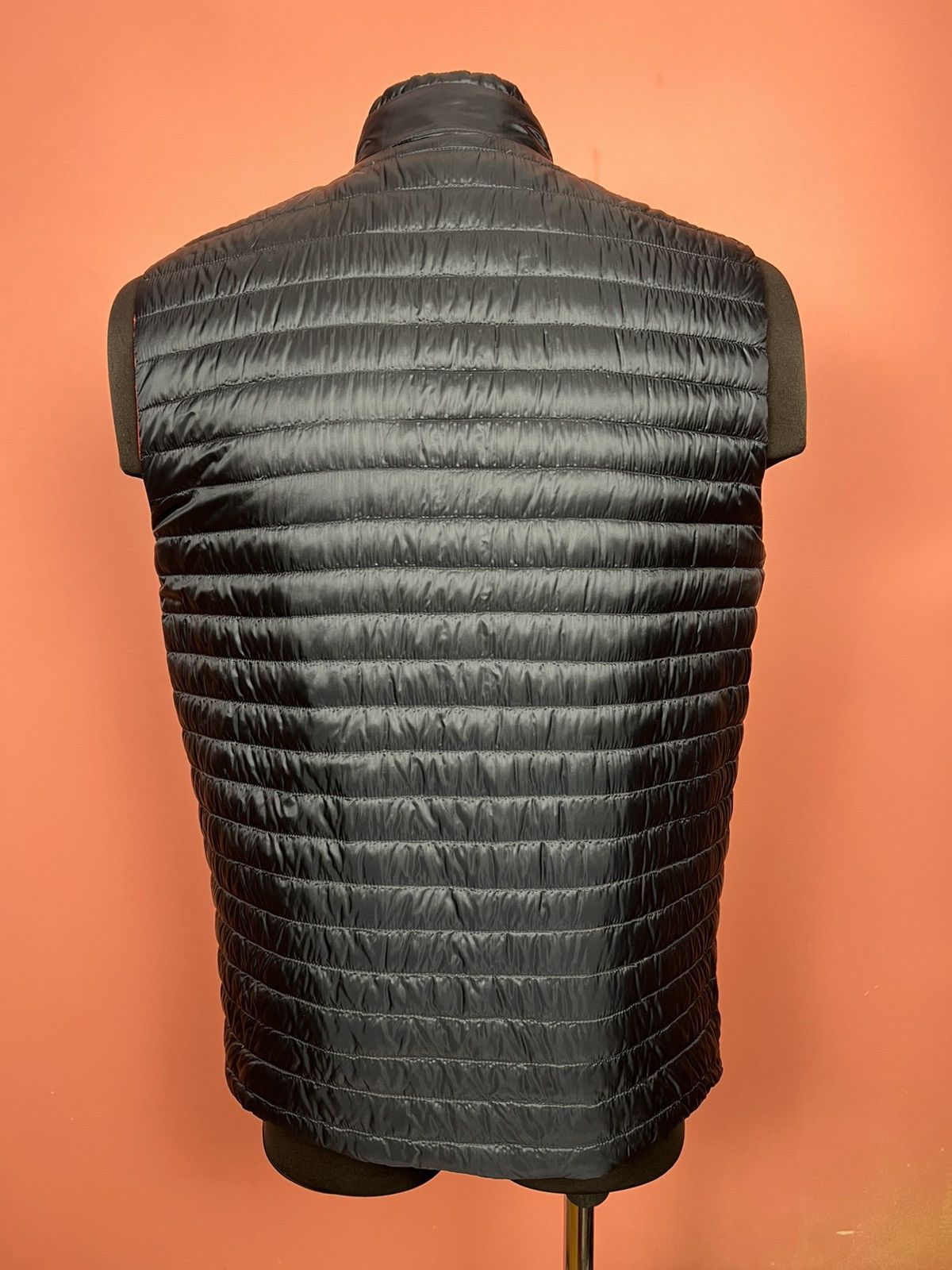 Herno Herno vest down double sided luxury Size US M / EU 48-50 / 2 - 14 Thumbnail