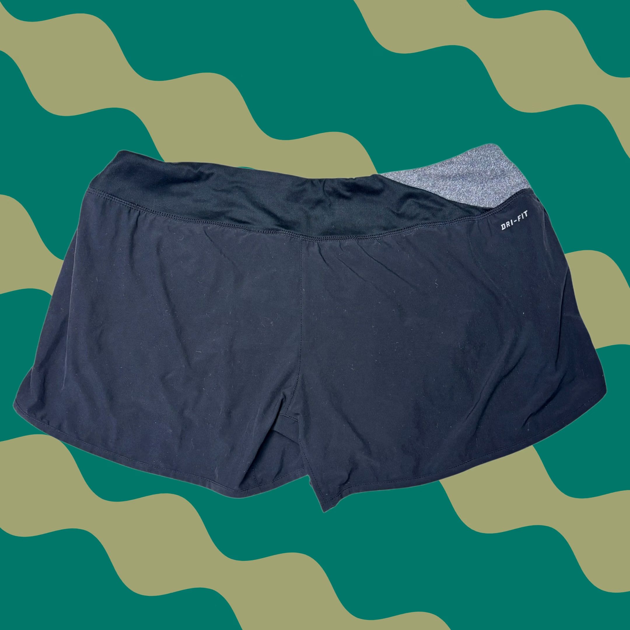 Nike NIKE Dri-Fit Running Shorts Black Grey Women's L Athletic Performance Moisture Wicking Quick Dry Lightweight Breathable Stretch Size 36" / US 14 / IT 50 - 1 Thumbnail