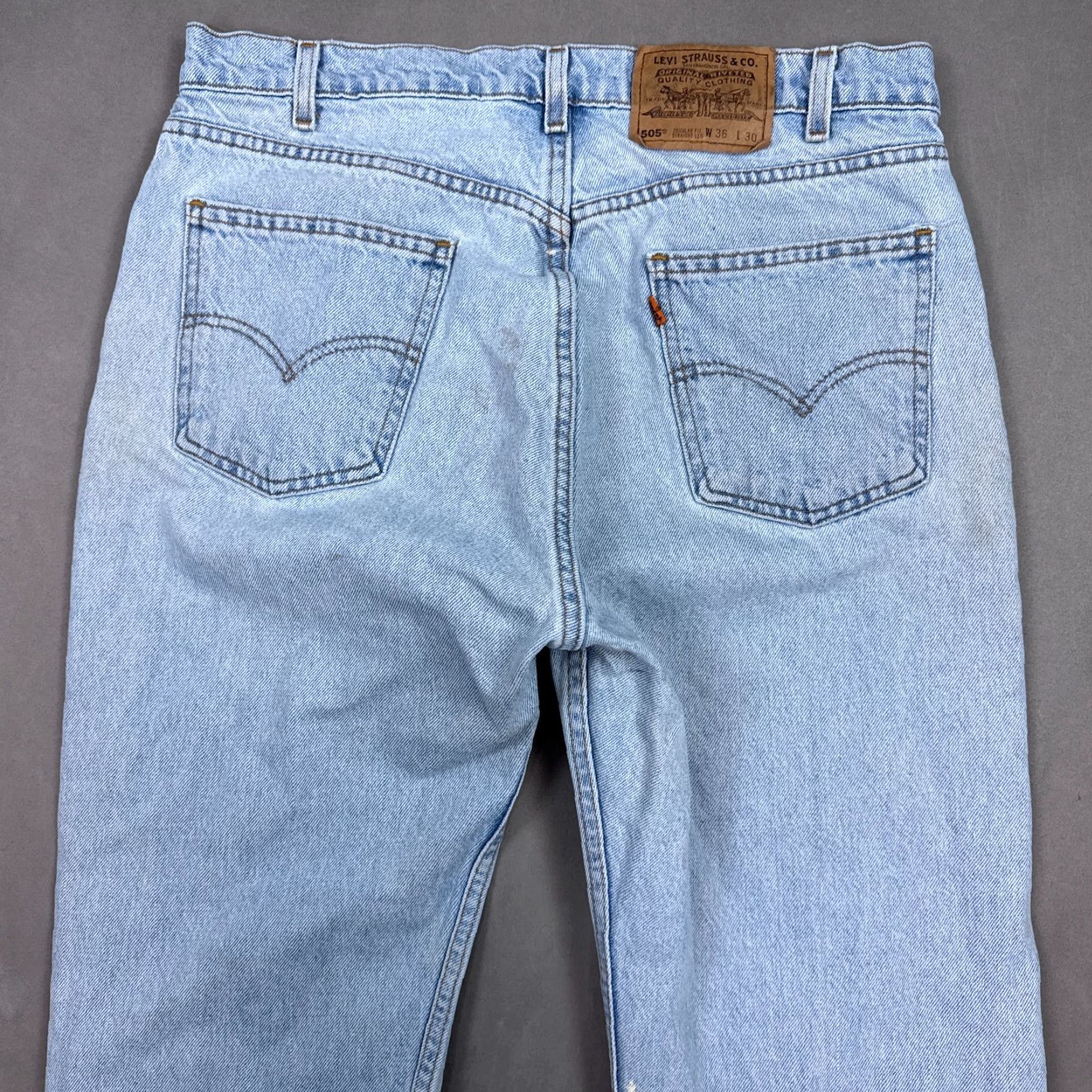 Levi's VINTAGE Levi's 505 Jeans Mens 34x29 Blue 90s Orange Tab Faded Distressed Regular 5-Pocket Denim Cotton Straight Beltless? No Size US 36 / EU 52 - 5 Thumbnail