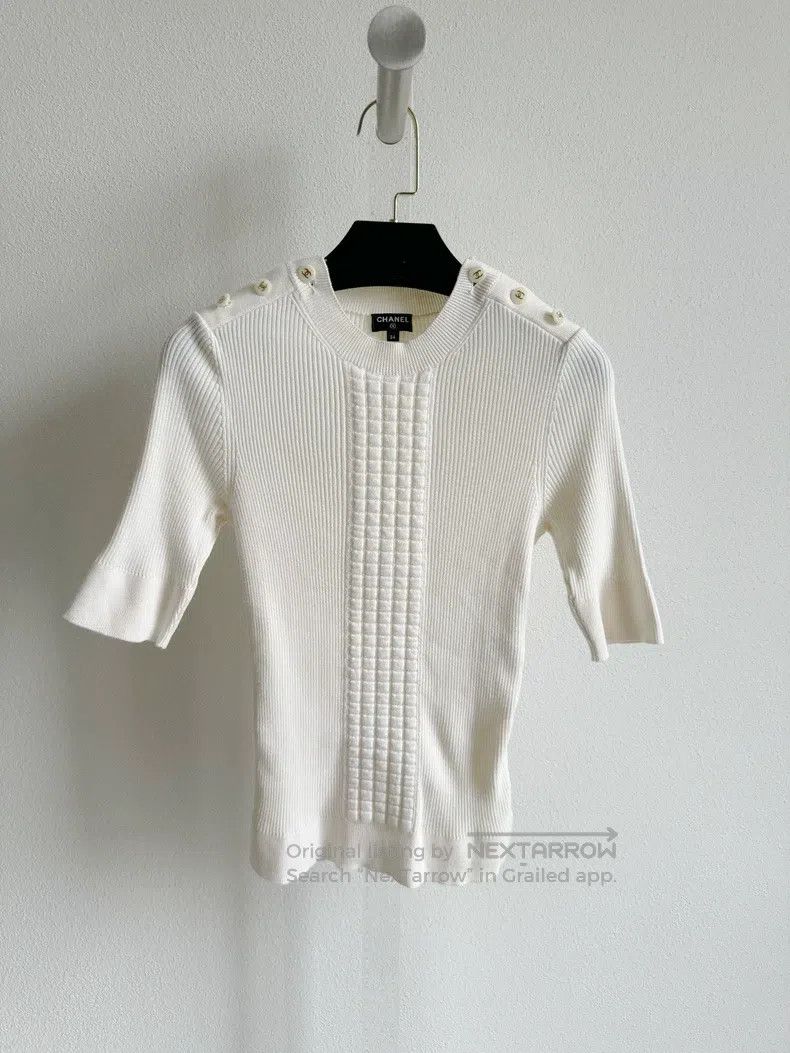 Chanel Chanel White knitted short-sleeved T-shirt Size XXS / US 00 / IT 34 - 1 Thumbnail