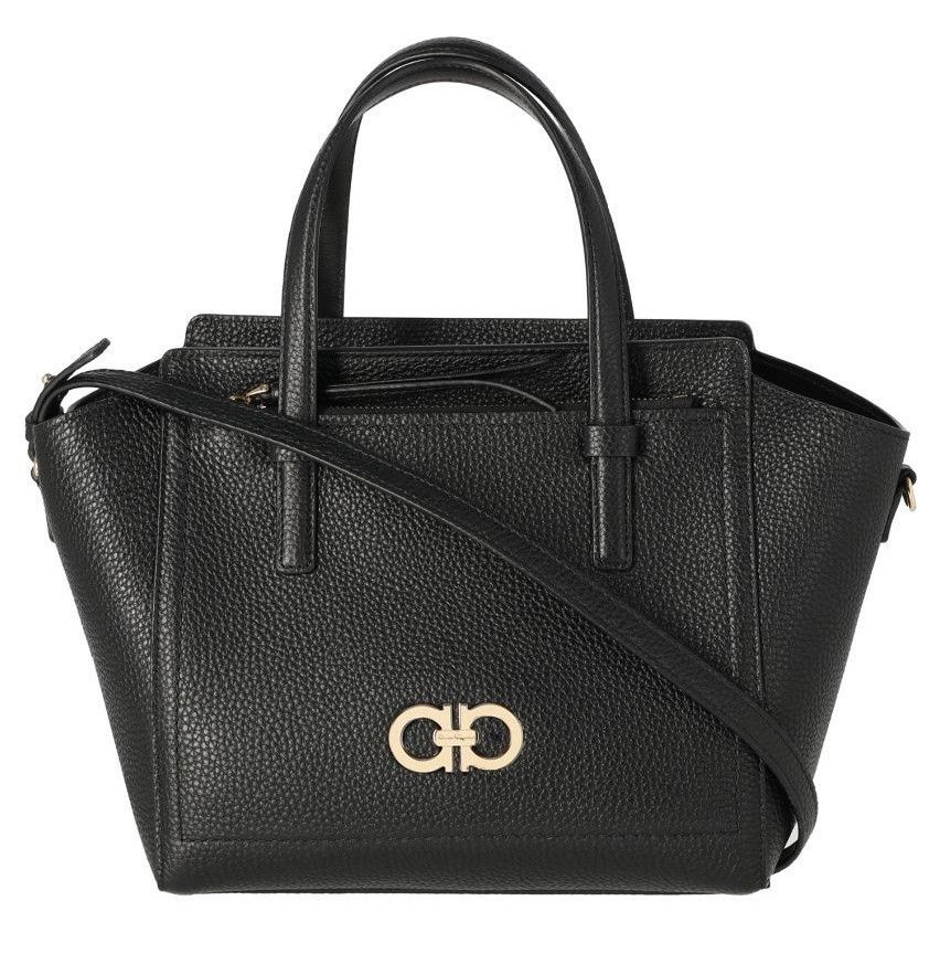 Salvatore Ferragamo o1s1rm0924 Size: OS / Leather Tote Bag in Black Size ONE SIZE - 1 Thumbnail