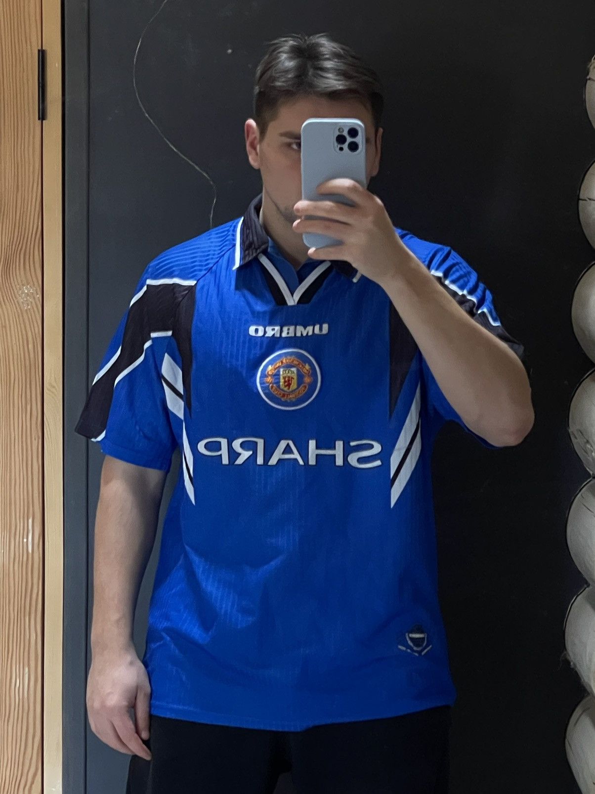 Umbro 1996 Umbro Manchester United Vintage blue soccer jersey Size US XL / EU 56 / 4 - 16 Thumbnail