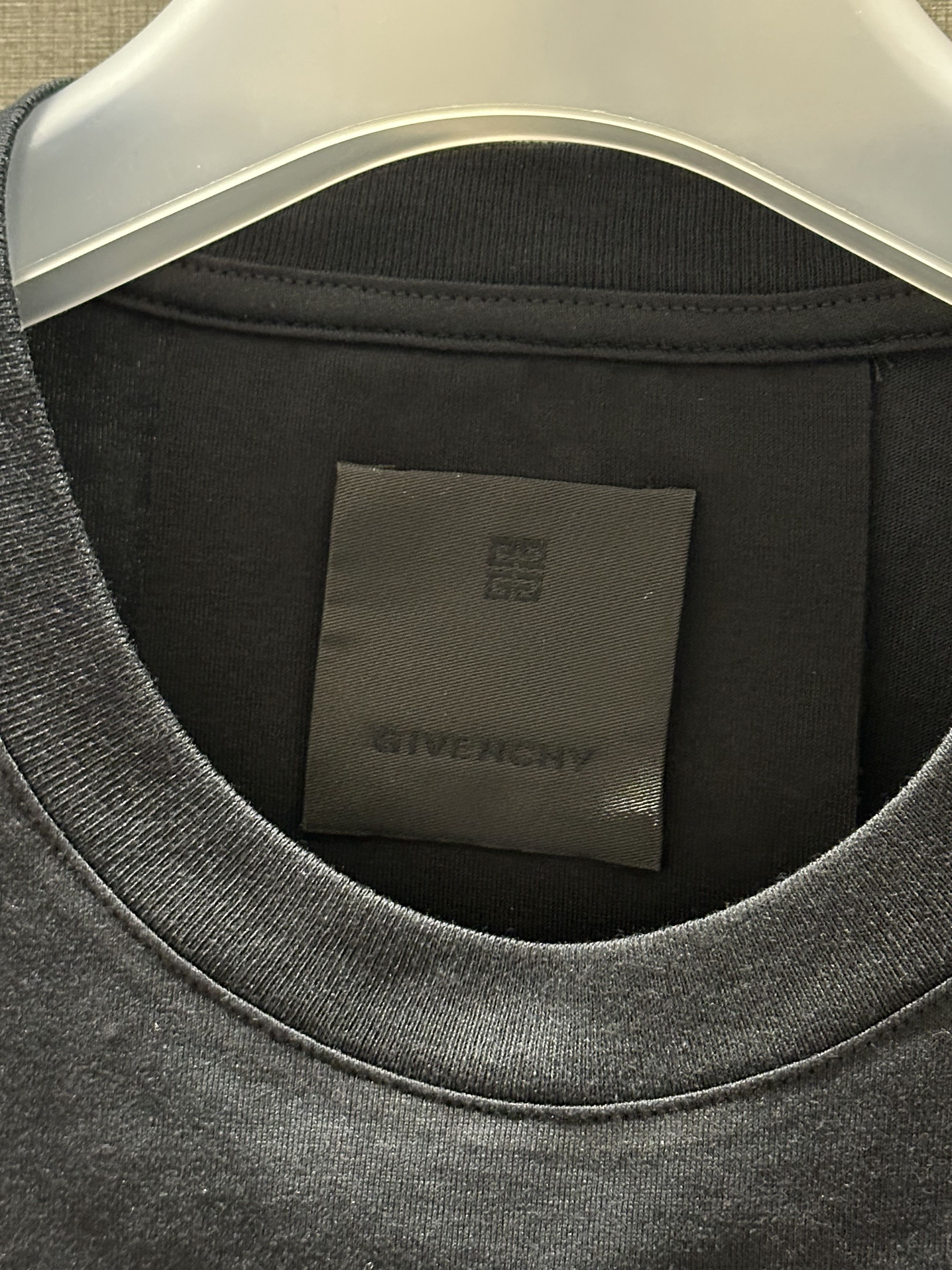 Givenchy Givenchy 4G Padlock Print T Shirt Size US M / EU 48-50 / 2 - 5 Thumbnail