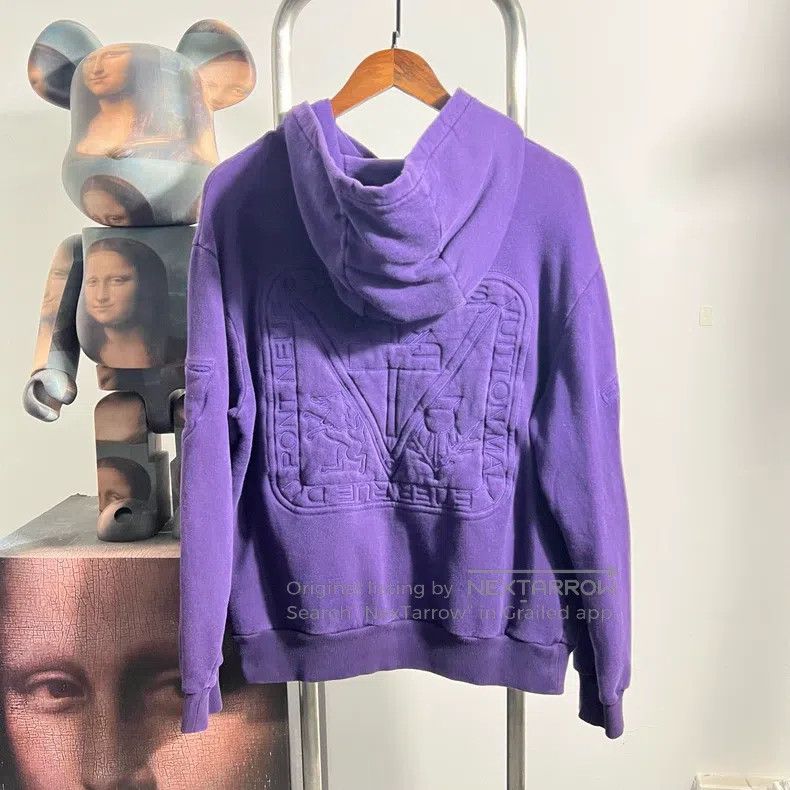 Louis Vuitton Louis Vuitton Embossed logo hoodie Size US S / EU 44-46 / 1 - 2 Thumbnail