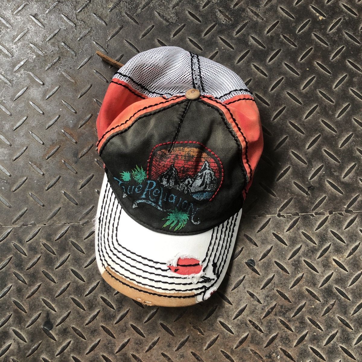 True Religion 🚫 SOLD 🚫 Vintage True Religion Mountain Distressed Hat Size ONE SIZE - 1 Thumbnail