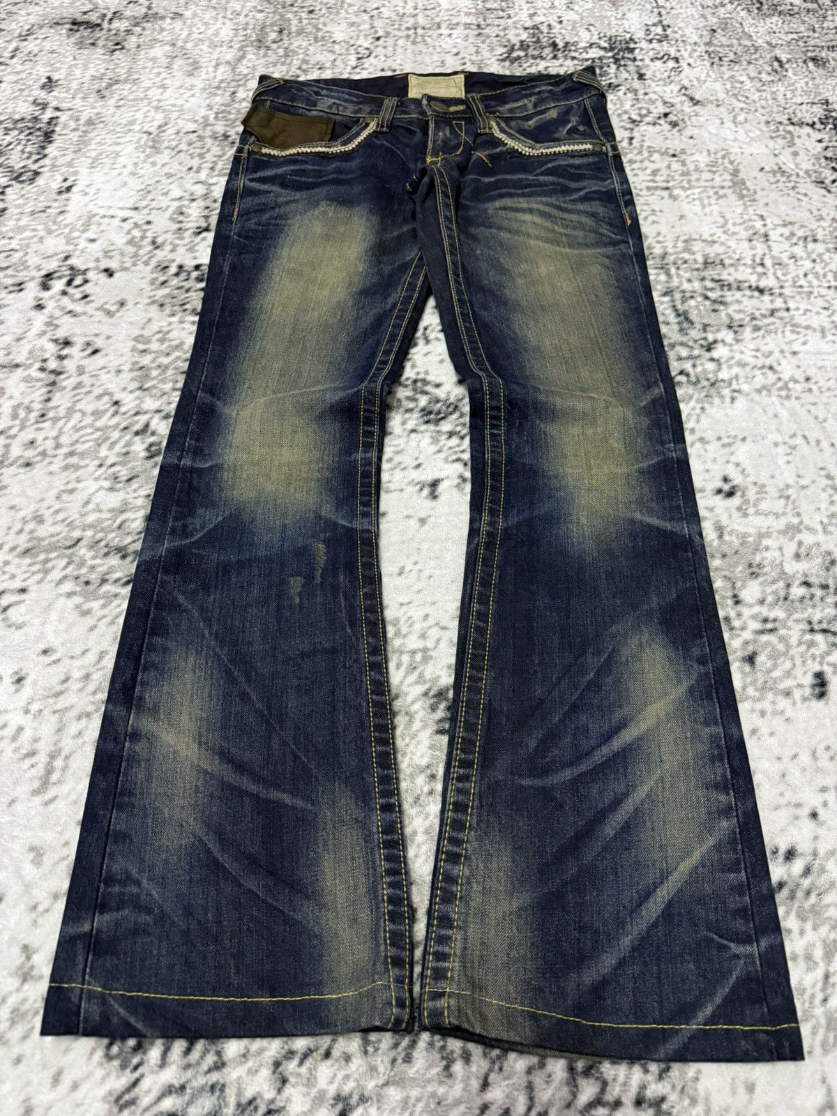 Japanese Brand Lolita Japan Low Rise Mud Wash Embellished Flare Jeans Size US 28 / EU 44 - 2 Thumbnail