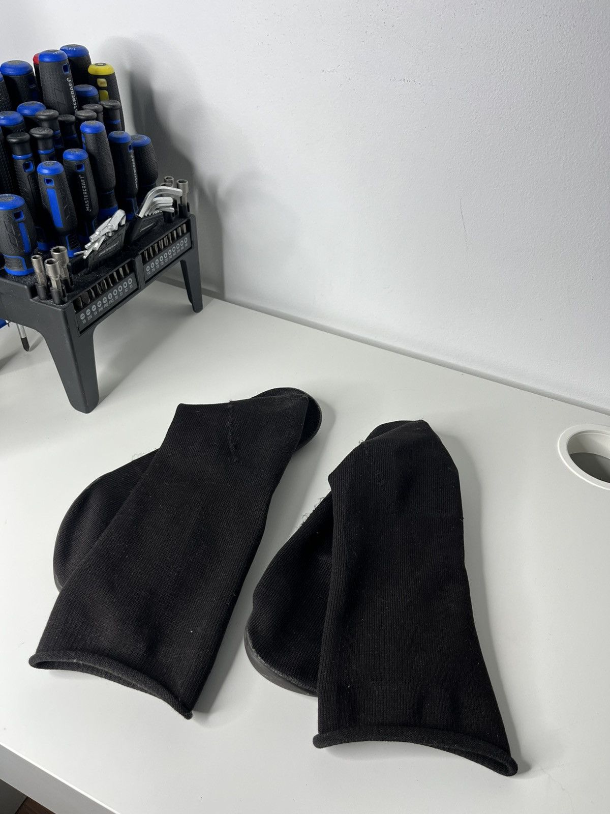 Yeezy YZY PODS Size US 10 / EU 43 - 4 Thumbnail