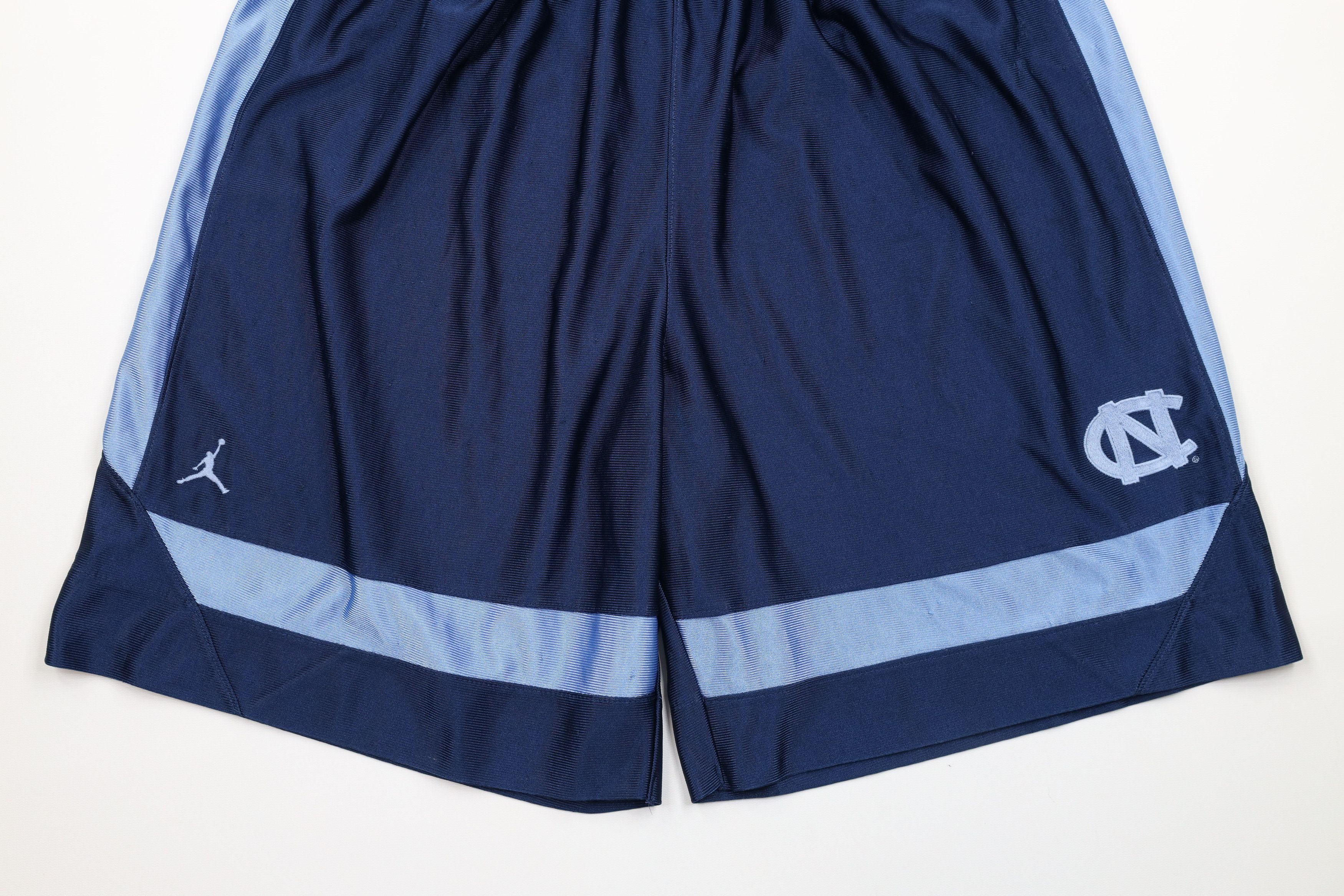 Nike × Vintage Vintage Nike Air Jordan of North Carolina Basketball Shorts Size US 36 / EU 52 - 3 Thumbnail