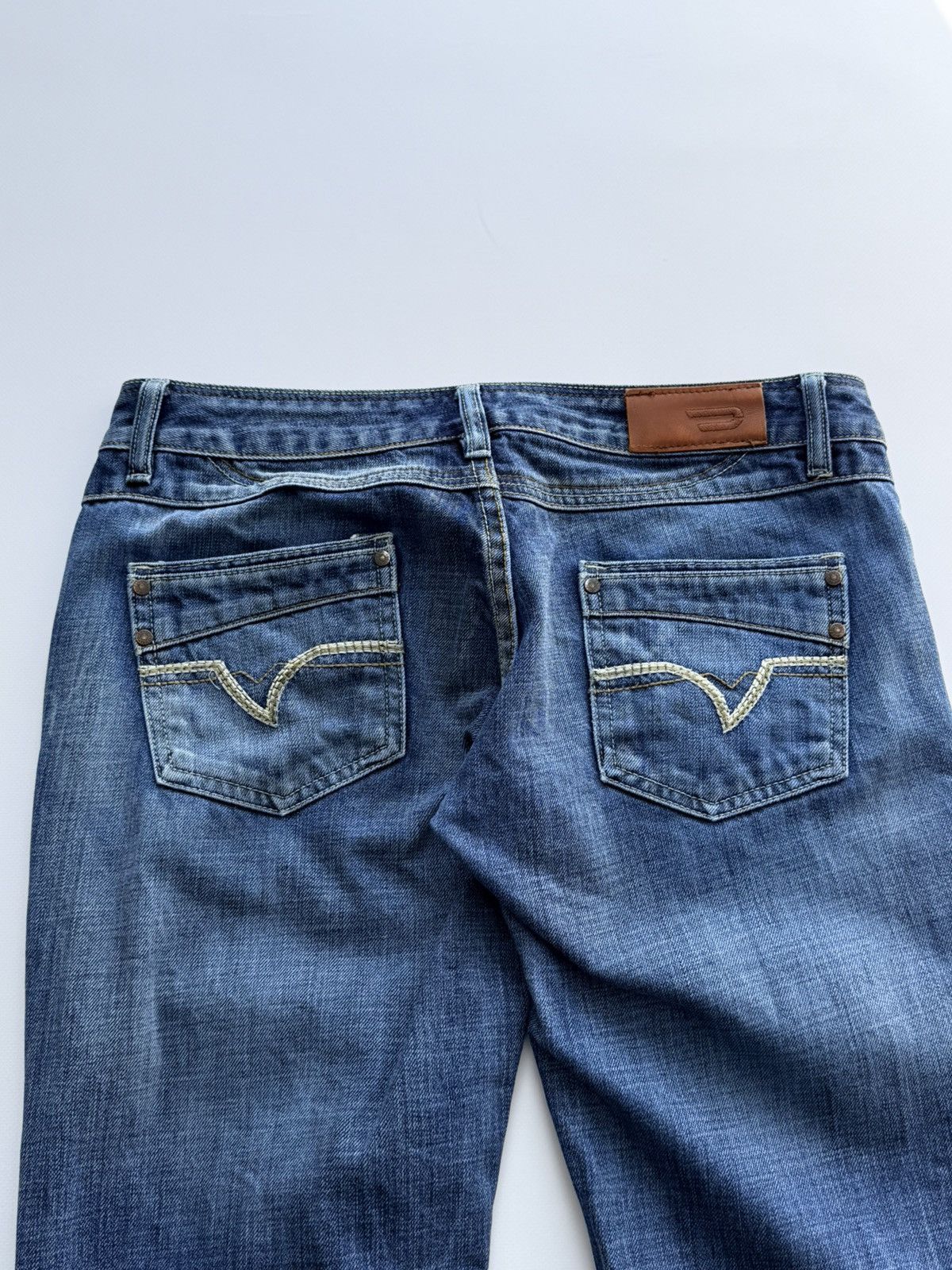 Diesel 2000s Diesel Flared Washed Denim Jeans Size 32" / US 10 / IT 46 - 7 Thumbnail