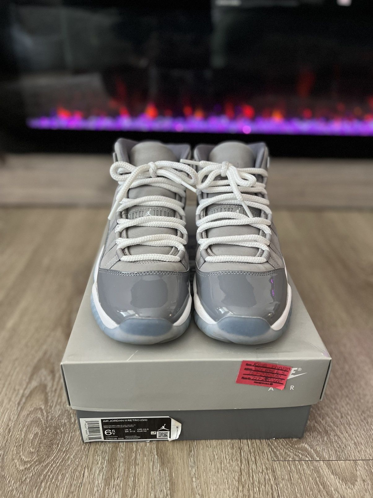 Jordan Brand Air Jordan 11 GS “Cool Grey” Size US 6.5 / EU 39-40 - 2 Thumbnail