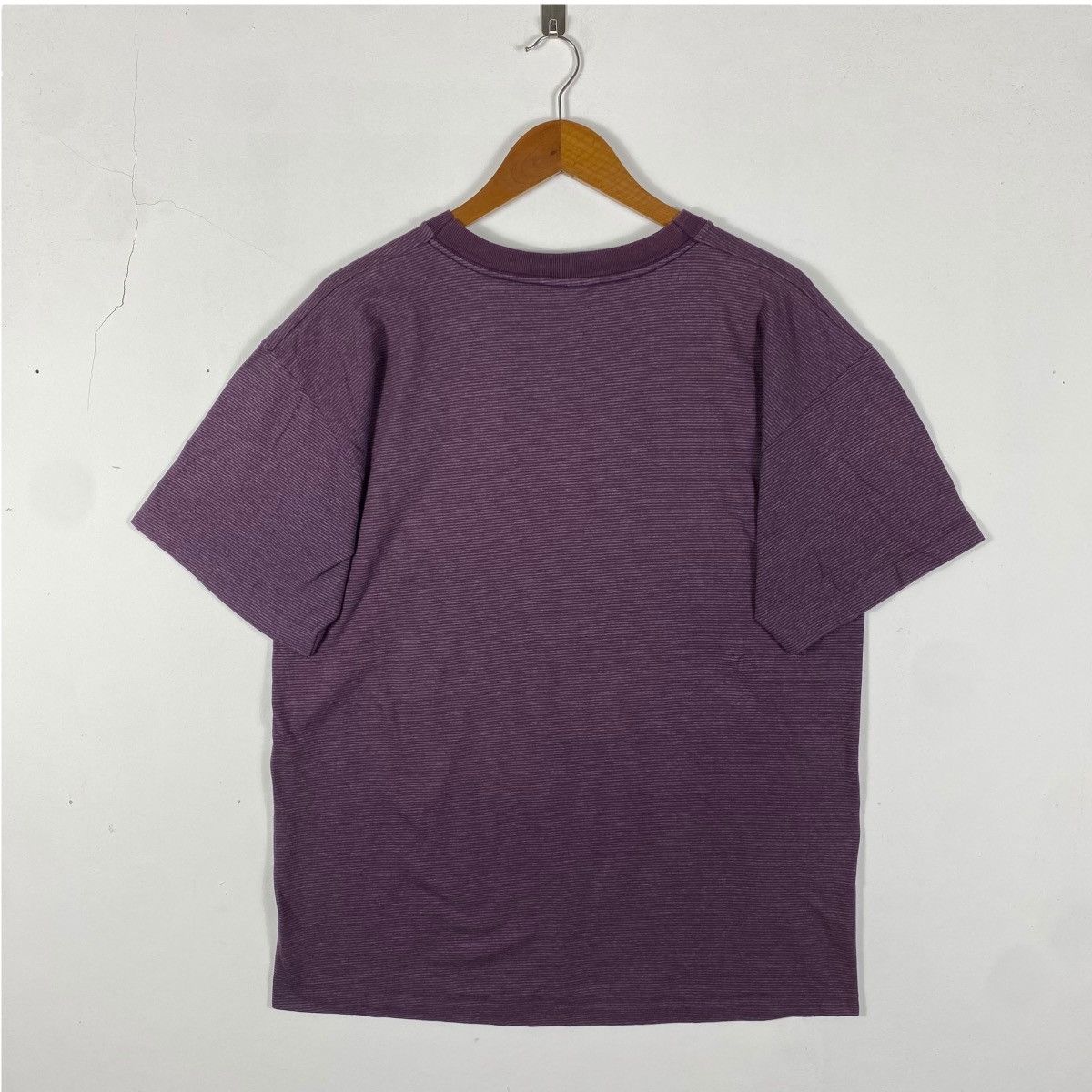Habitat × Vintage Vintage 90's CANADA WOLVES Graphic Faded Tee Shirt Size US M / EU 48-50 / 2 - 12 Thumbnail