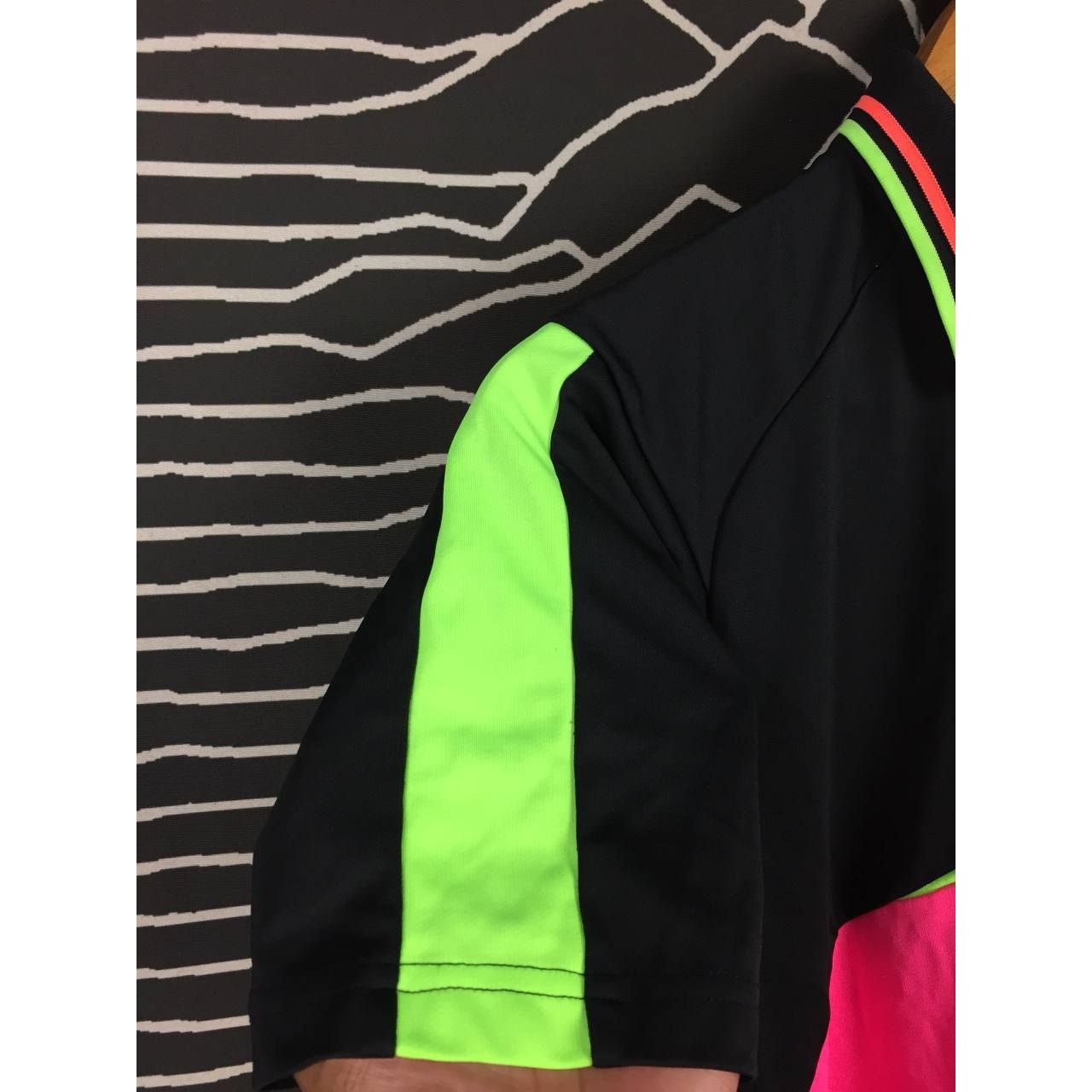 Japanese Brand × Vintage Yonex Small Logo Made In Japan Badminton Wear Polo Tee Size M / US 6-8 / IT 42-44 - 4 Thumbnail