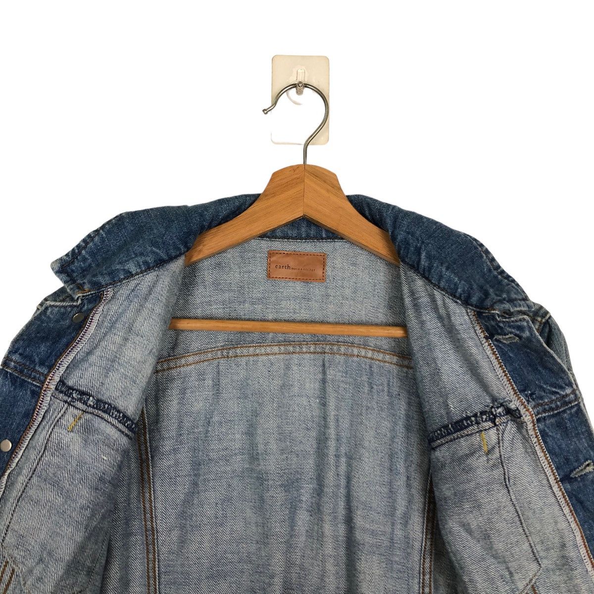 Japanese Brand EARTH MUSIC & ECOLOGY DENIM TRUCKER JACKET ISSEY MIYAKE Size M / US 6-8 / IT 42-44 - 10 Thumbnail