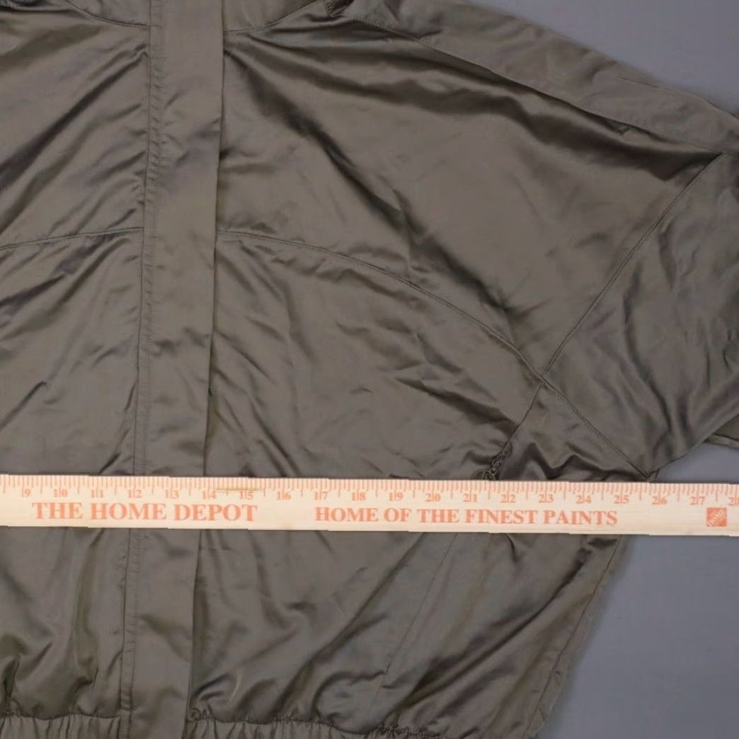 Victoria's Secret Victoria's Secret Windbreaker Jacket Women XL Green Full Zip Windbreaker Jacket XL Green VSX Lux Glossy Full Zip Casual Travel Size XL / US 12-14 / IT 48-50 - 6 Thumbnail