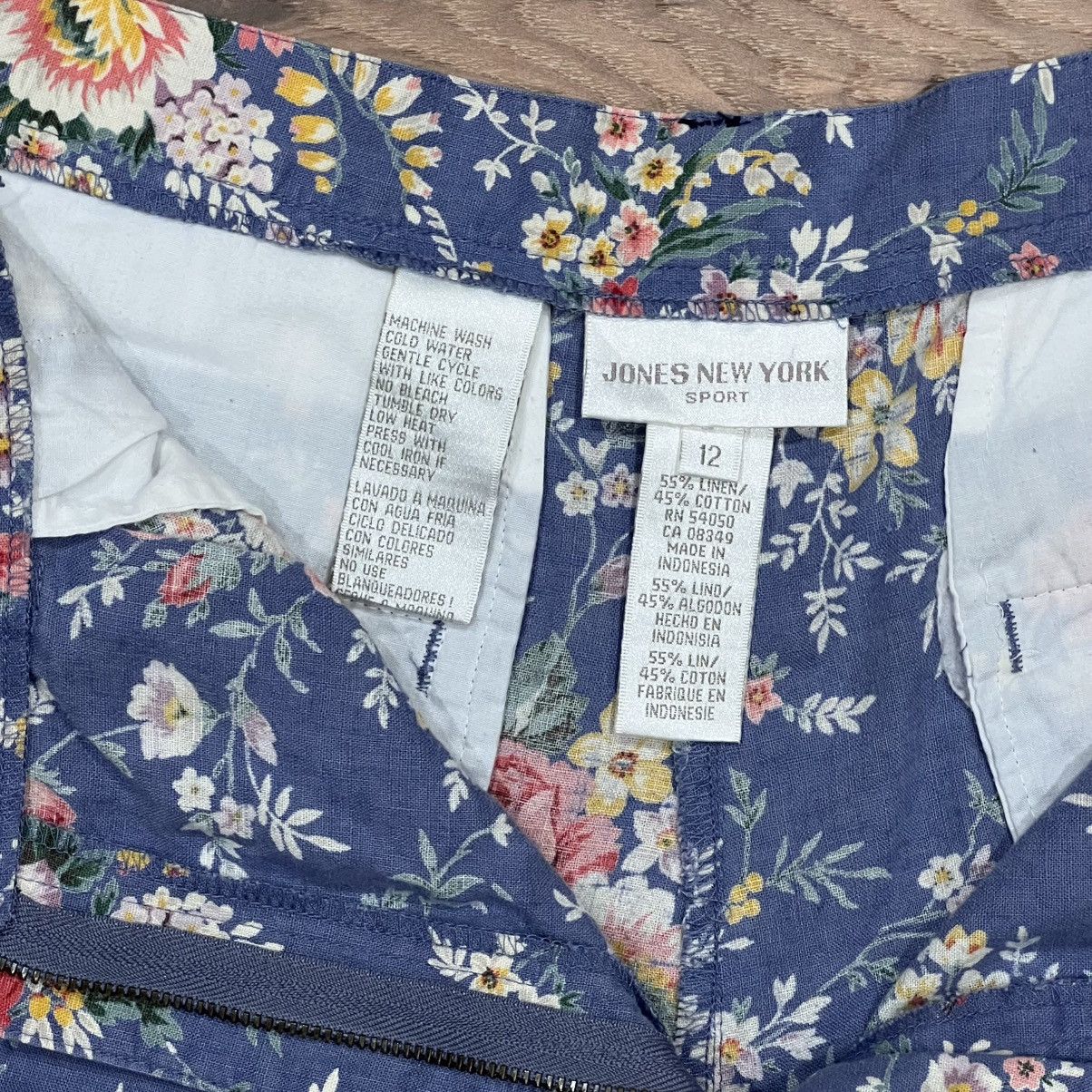 Jones New York Jones New York Sport Large Floral Button Up Shirt and Shorts Size L / US 10 / IT 46 - 7 Thumbnail