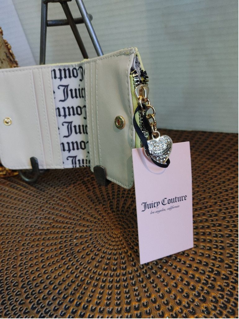 Juicy Couture Juicy Couture Card Holder NWT Size ONE SIZE - 6 Thumbnail
