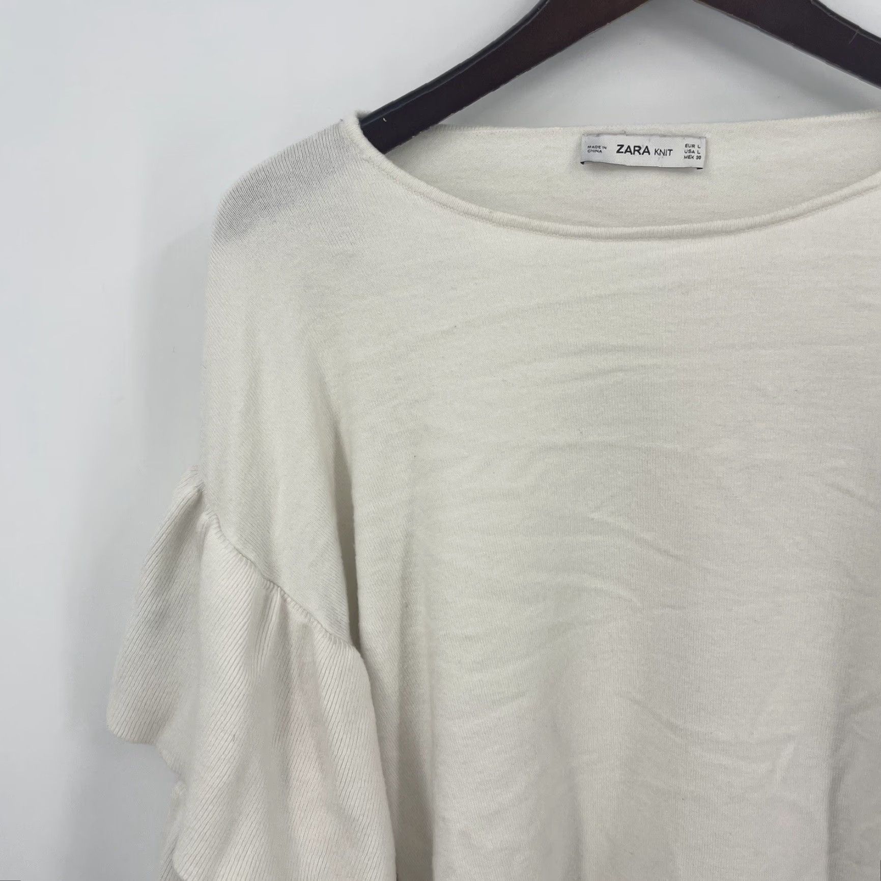 Zara Zara Knit Sweater Womens Large L Ivory Tiered Ruffle Sleeves Frill Pullover Bohemian Designer Elegant Modern Knit Style Vintage No Size L / US 10 / IT 46 - 2 Thumbnail