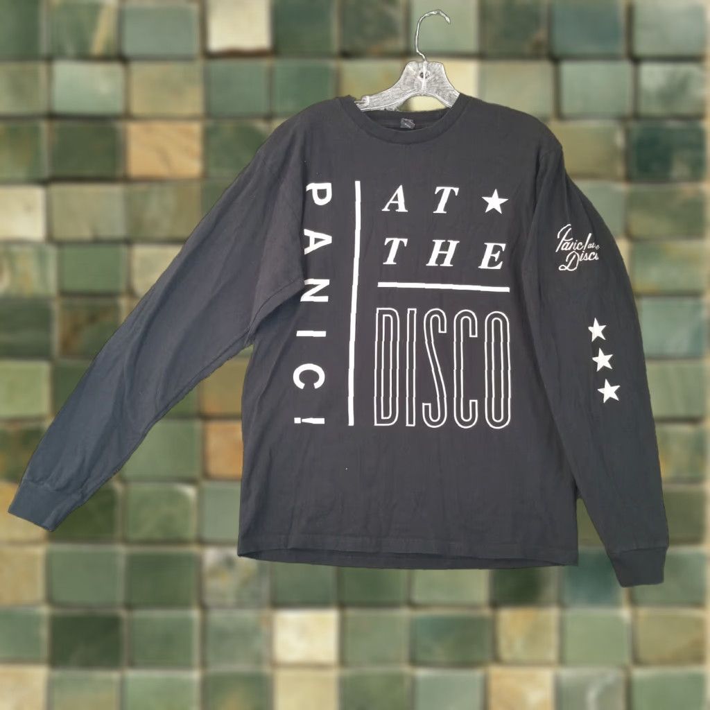 Tultex Tultex Panic At The Disco Black Long Sleeve T-Shirt Size M Unisex Adults Black M Tultex Panic At The Disco Long Sleeve T-Shirt Size M for Men Women Size US M / EU 48-50 / 2 - 1 Thumbnail