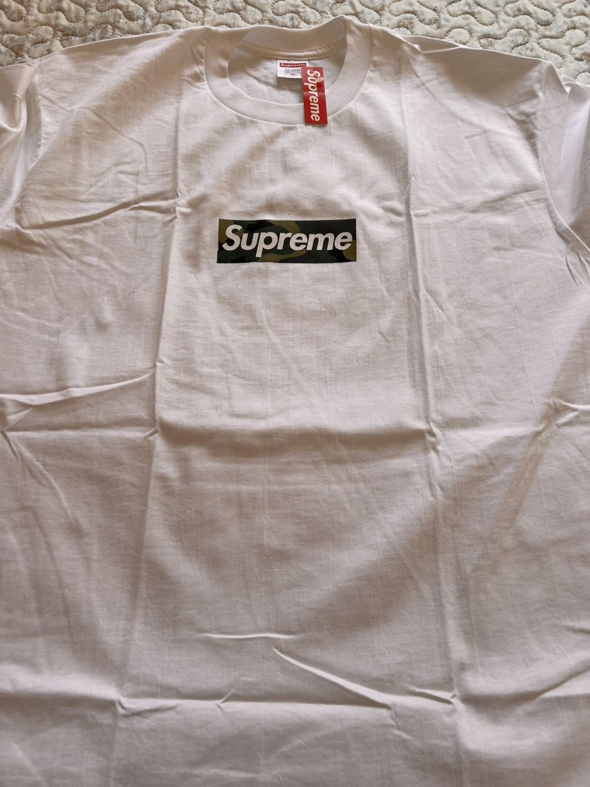 Supreme XL Supreme box logo tee camo T-shirt fw23 white short Size US XL / EU 56 / 4 - 14 Thumbnail