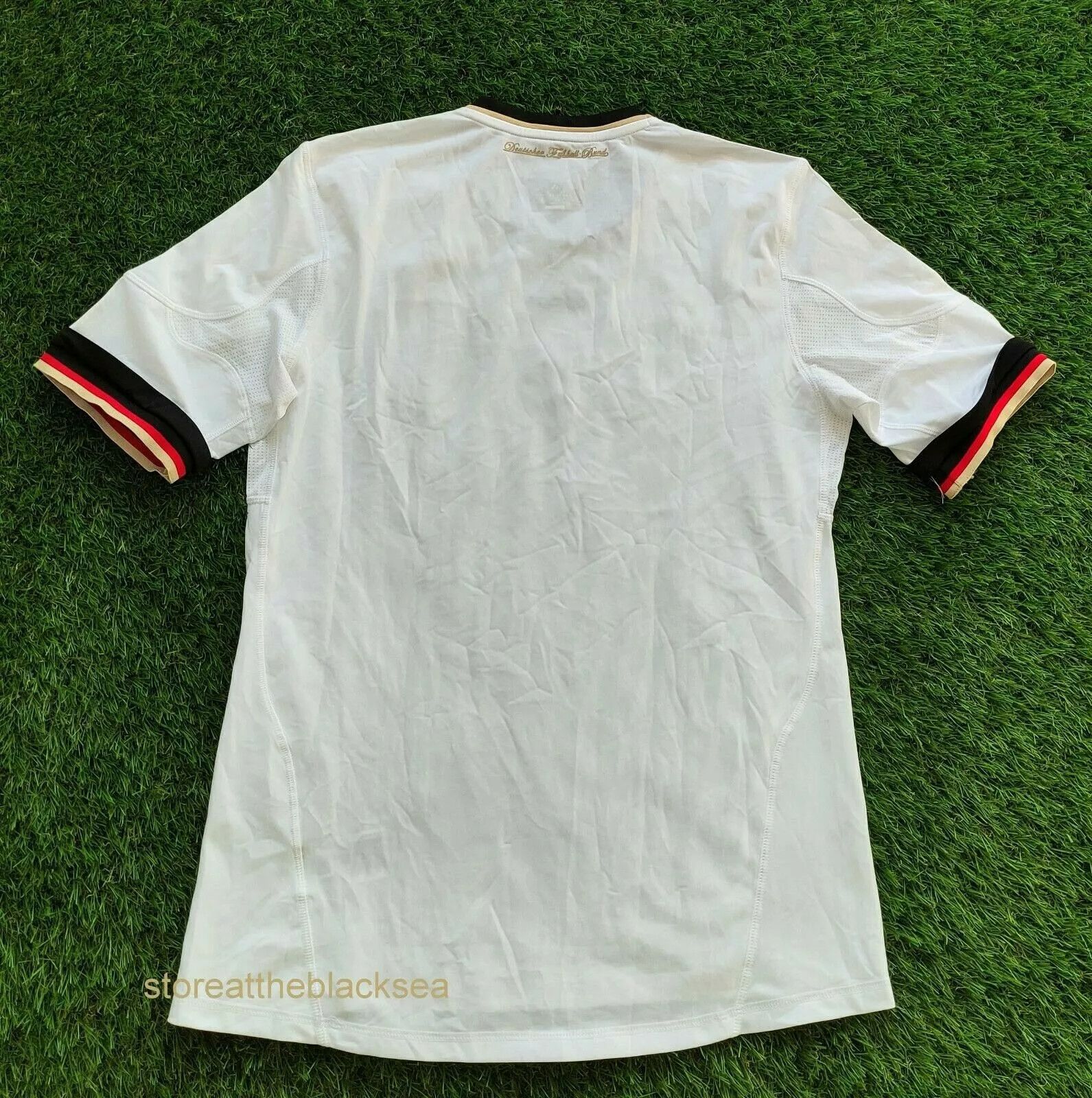 Adidas GERMANY NATIONAL TEAM 2010 2011 HOME FOOTBALL SOCCER JERSEY Size US L / EU 52-54 / 3 - 6 Thumbnail