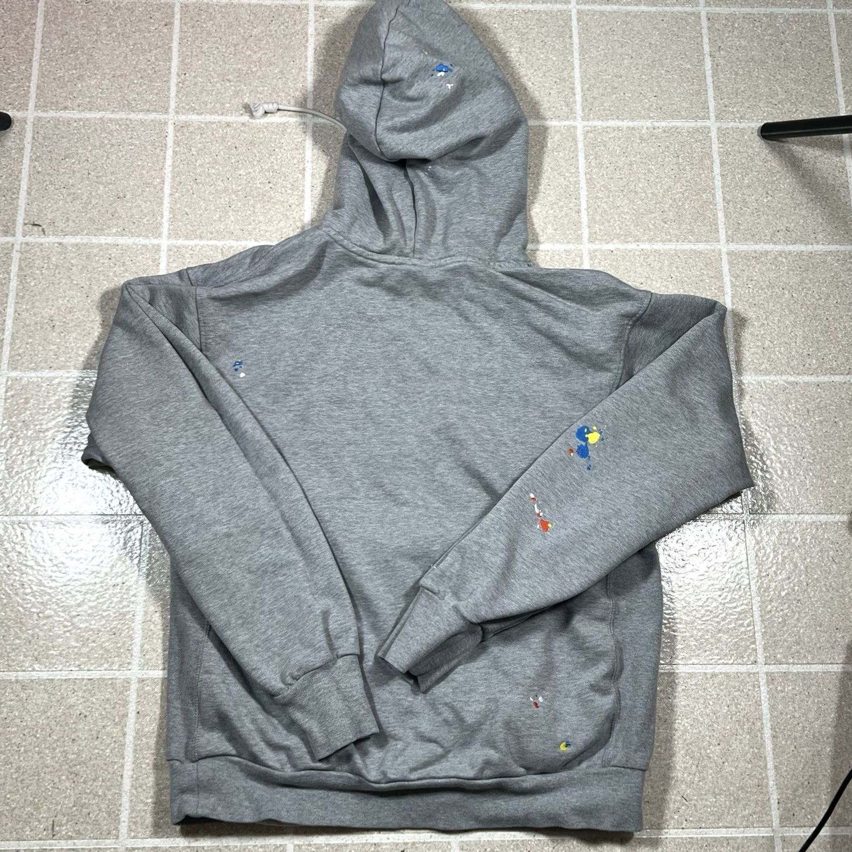 Nike Nike Hoodie Center Swoosh Standard Issue Splatter Adult Small Grey Mens S Small Pullover Regular Style Size US S / EU 44-46 / 1 - 2 Thumbnail