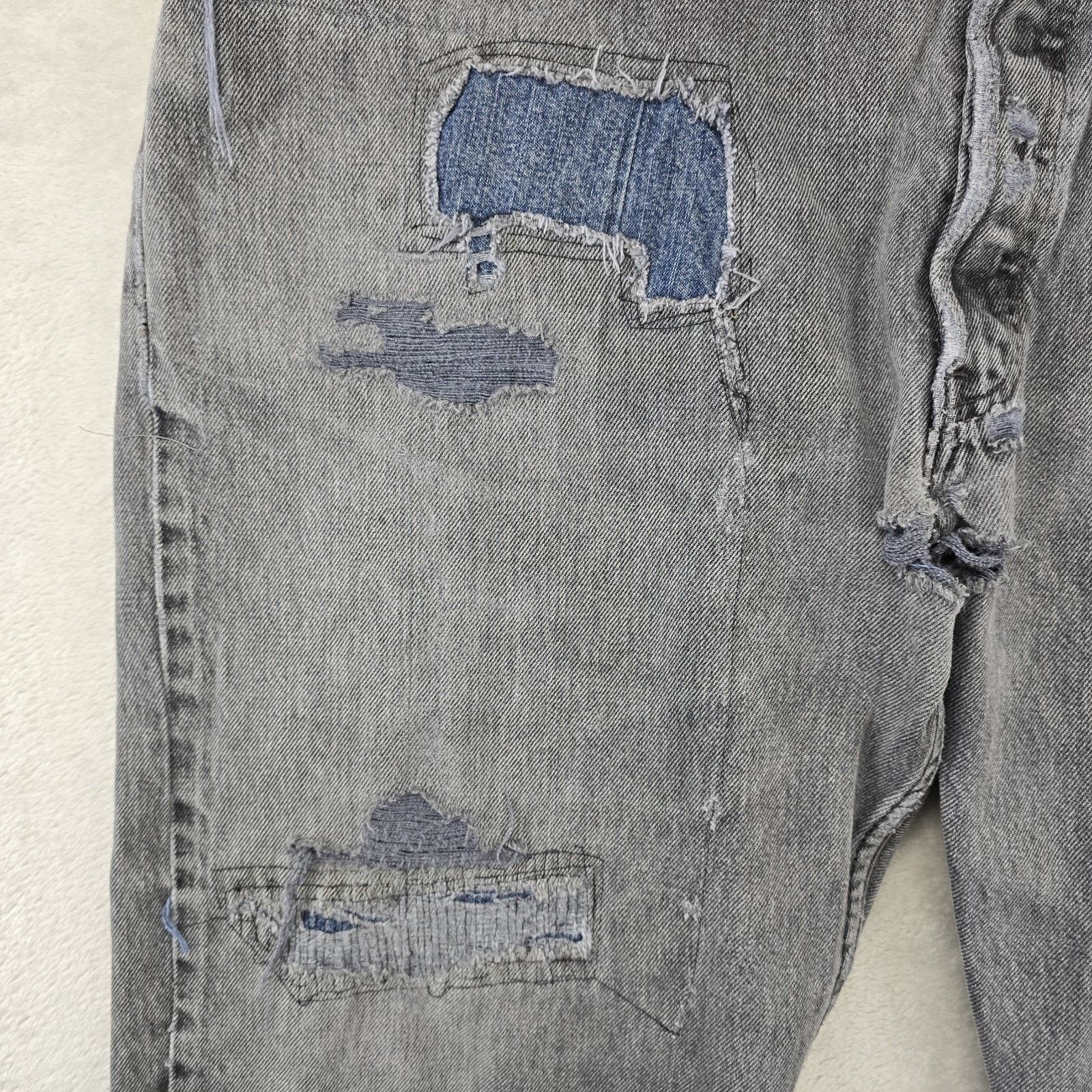 Levi's Vintage Levis 501 Jeans 42x30 Fits 39x28 Thrashed Distressed Size US 39 - 5 Thumbnail