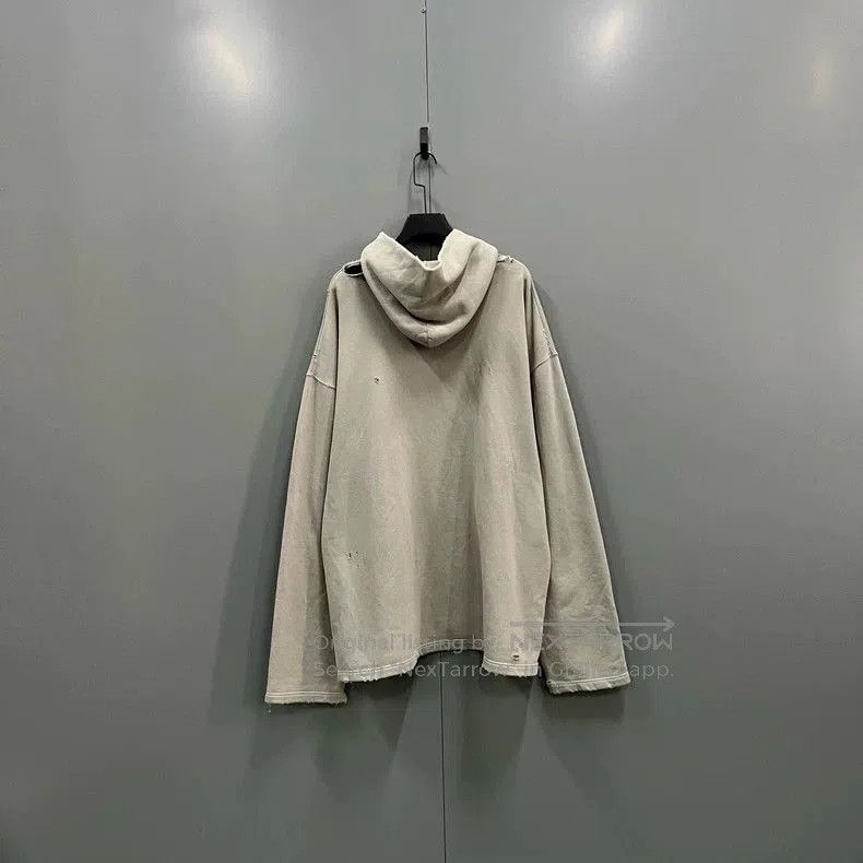 Balenciaga Balenciaga Blurred Logo Print Hoodie. Size US M / EU 48-50 / 2 - 2 Thumbnail