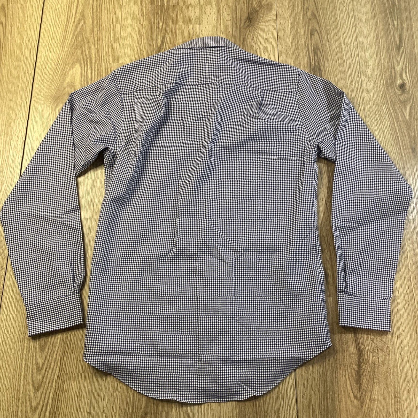 Jos. A. Bank VINTAGE Jos A Bank Men’s Button-Up Shirt Size 15-34 Long Sleeve Blue Plaid Casual Fashion Size US M / EU 48-50 / 2 - 5 Thumbnail