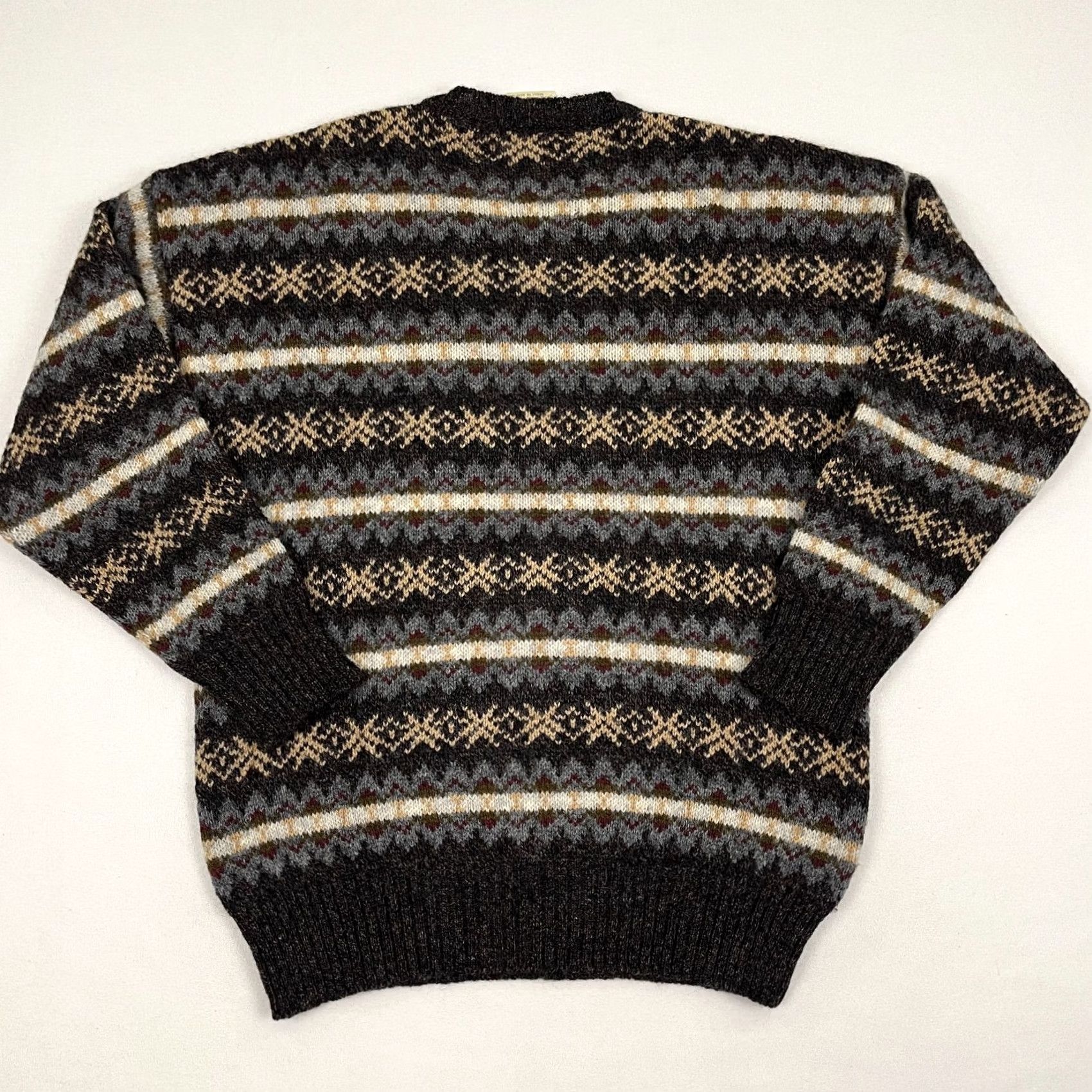 Vintage VINTAGE Clan Royal Sweater Mens L Shetland Wool Fair Isle Geo Knit Crewneck Jumper VTG Size US L / EU 52-54 / 3 - 7 Thumbnail