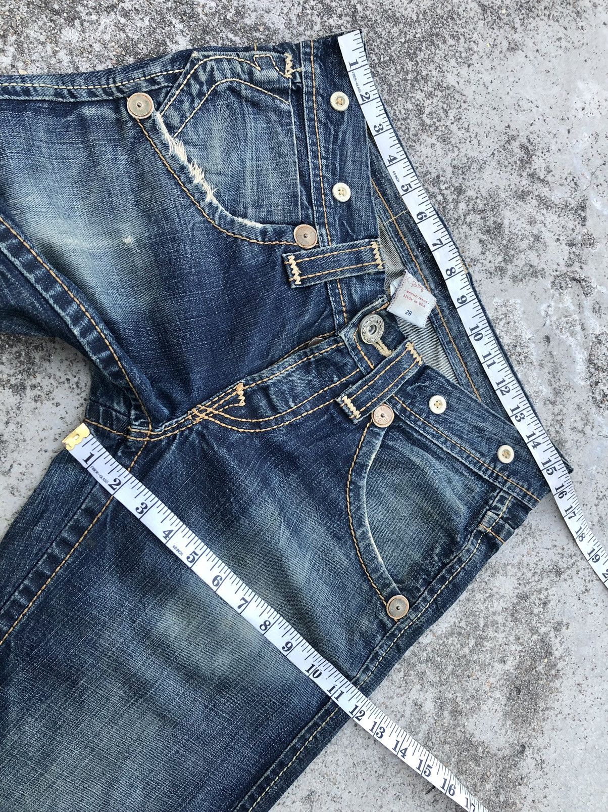 True Religion TRUE RELIGION WASHED BLUE DENIM Size US 31 - 14 Thumbnail