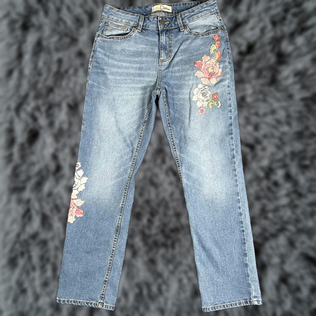 Denime Dittos Jeans Women's 8 Blue Straight Mid Rise Embroidered Floral Denim Y2K Size 30" / US 8 / IT 44 - 1 Thumbnail
