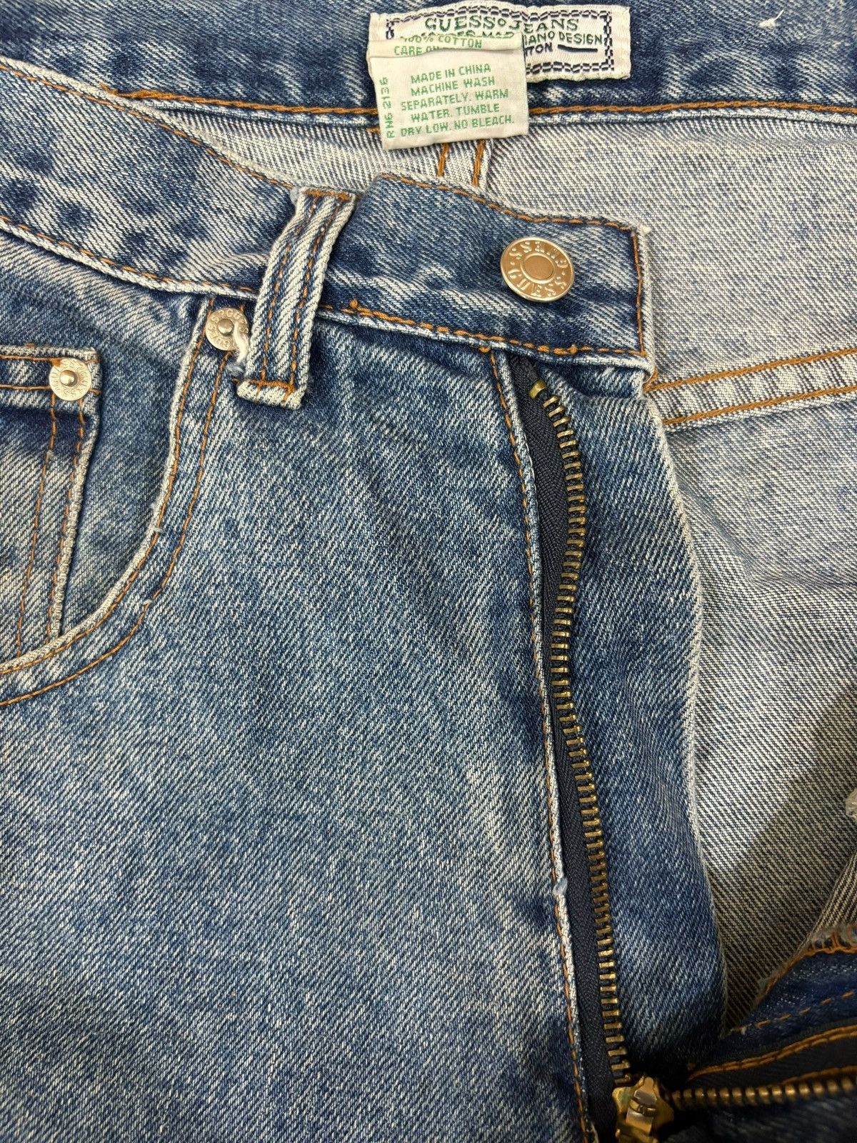 Guess Vintage Guess Distressed Loose Baggy Jeans Size US 31 - 9 Thumbnail