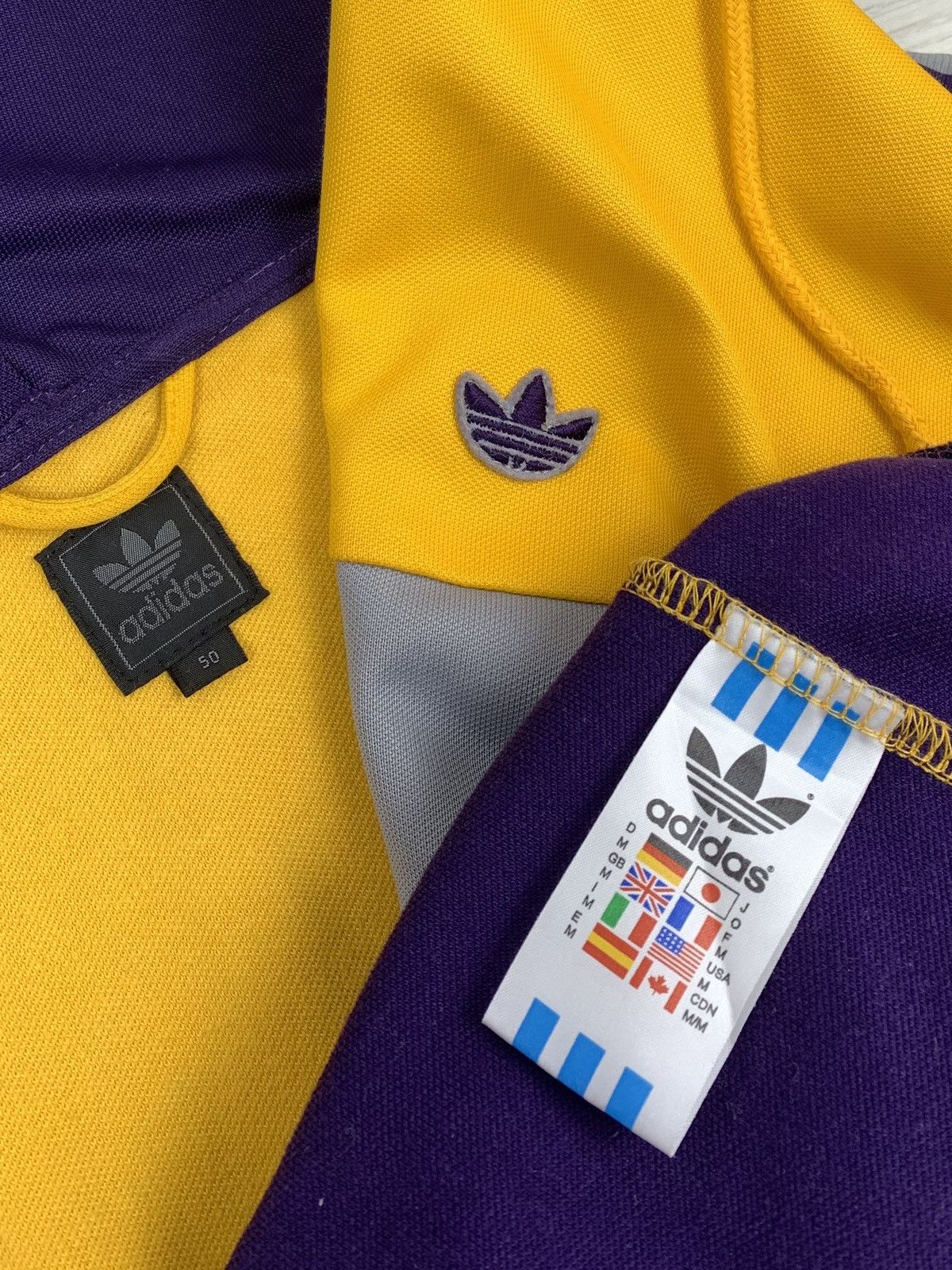 Adidas Adidas Originals Vintage Y2K Zip Hooded Jacket Mens Size M Size US M / EU 48-50 / 2 - 6 Thumbnail