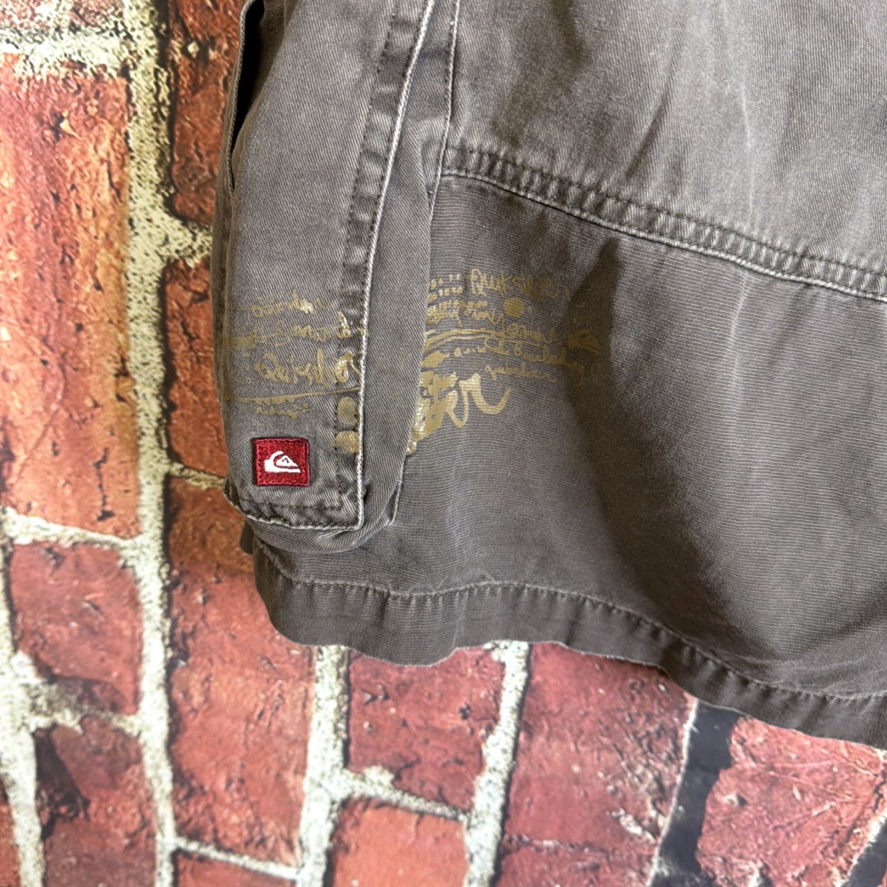 Quiksilver VTG Quiksilver Cargo Shorts Mens 40 Brown Baggy Cargo Pants 90s Y2K Grunge Skate Surf Hip Hop Logo Size US 40 / EU 56 - 4 Thumbnail