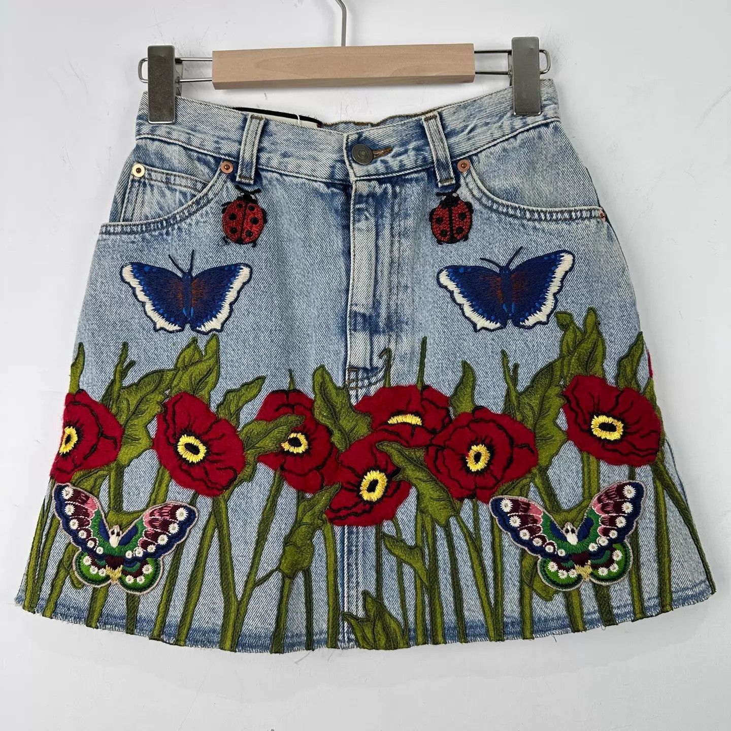 Gucci Gucci Heavy Embroidered Denim Skirt EU38 99 New Size 26" / US 2 / IT 38 - 1 Thumbnail