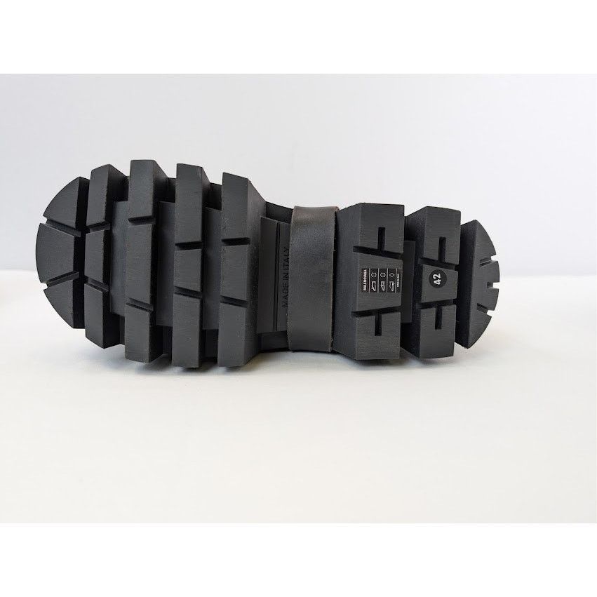 Balenciaga o1rshd1 Q:2 / Bulldozer Harness Boots in Faded Black Size US 9 / EU 42 - 12 Thumbnail